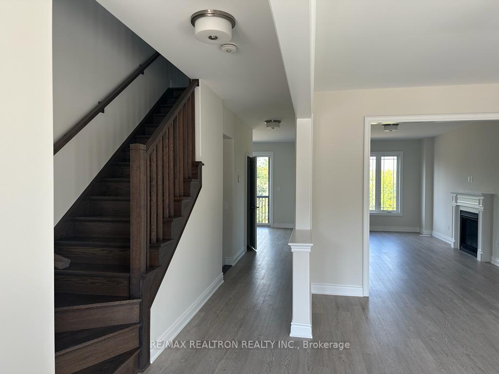 Photo 5 of 326 Cullen Trail, Peterborough, Northcrest Ward 5 — HOMEH