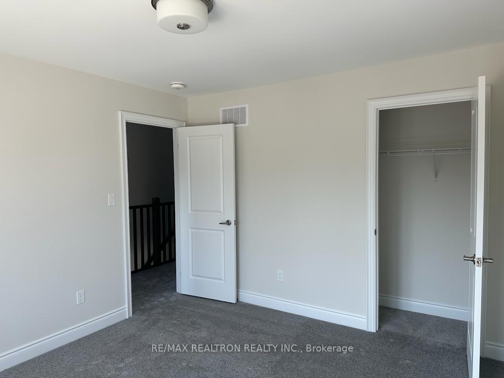 Photo 6 of 326 Cullen Trail, Peterborough, Northcrest Ward 5 — HOMEH