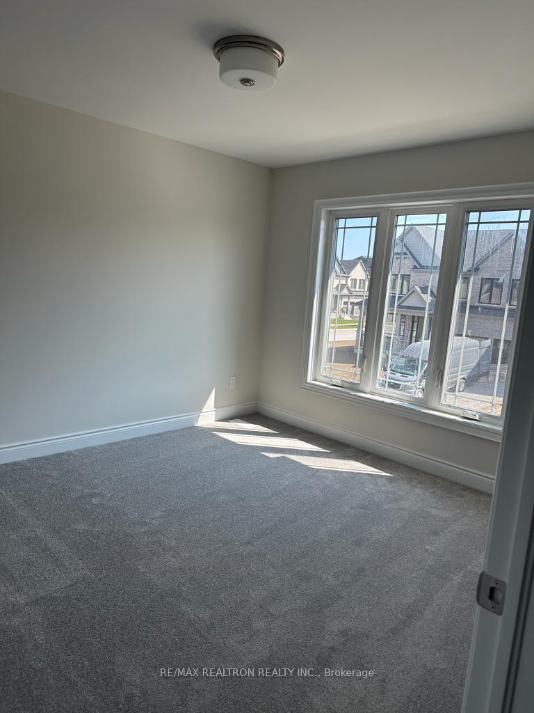 Photo 10 of 326 Cullen Trail, Peterborough, Northcrest Ward 5 — HOMEH