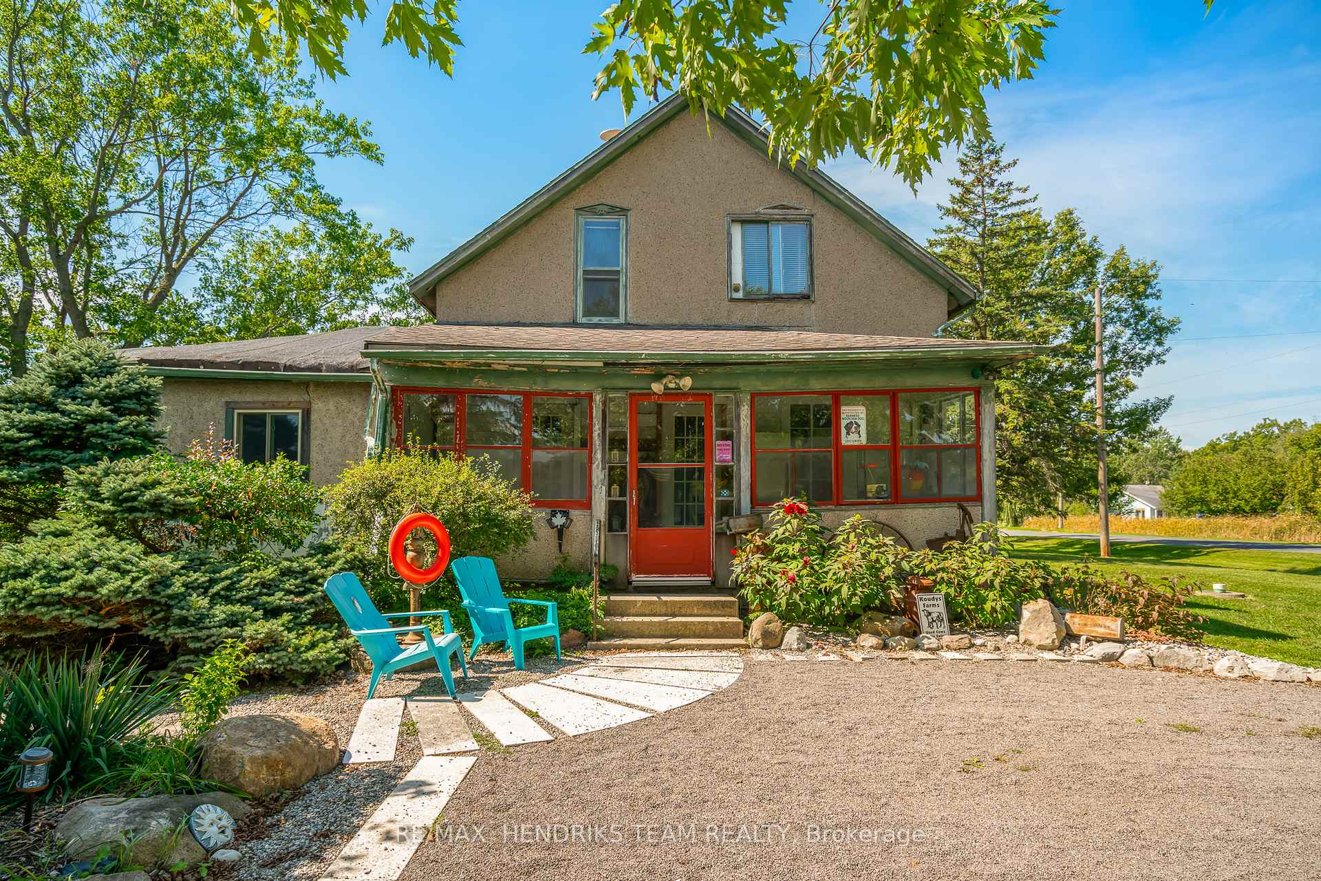 Photo 4 of 9850 Carl Road, Niagara Falls, Schisler — HOMEH