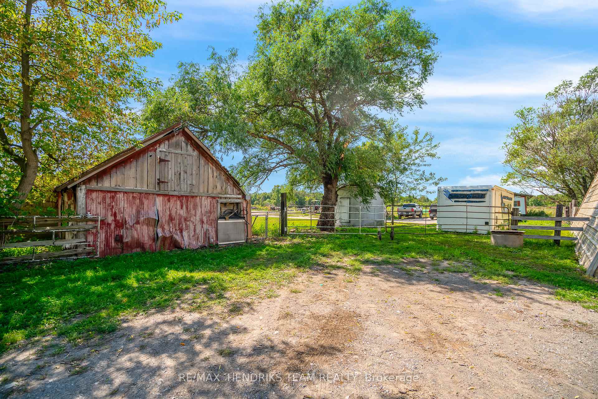 Photo 12 of 9850 Carl Road, Niagara Falls, Schisler — HOMEH