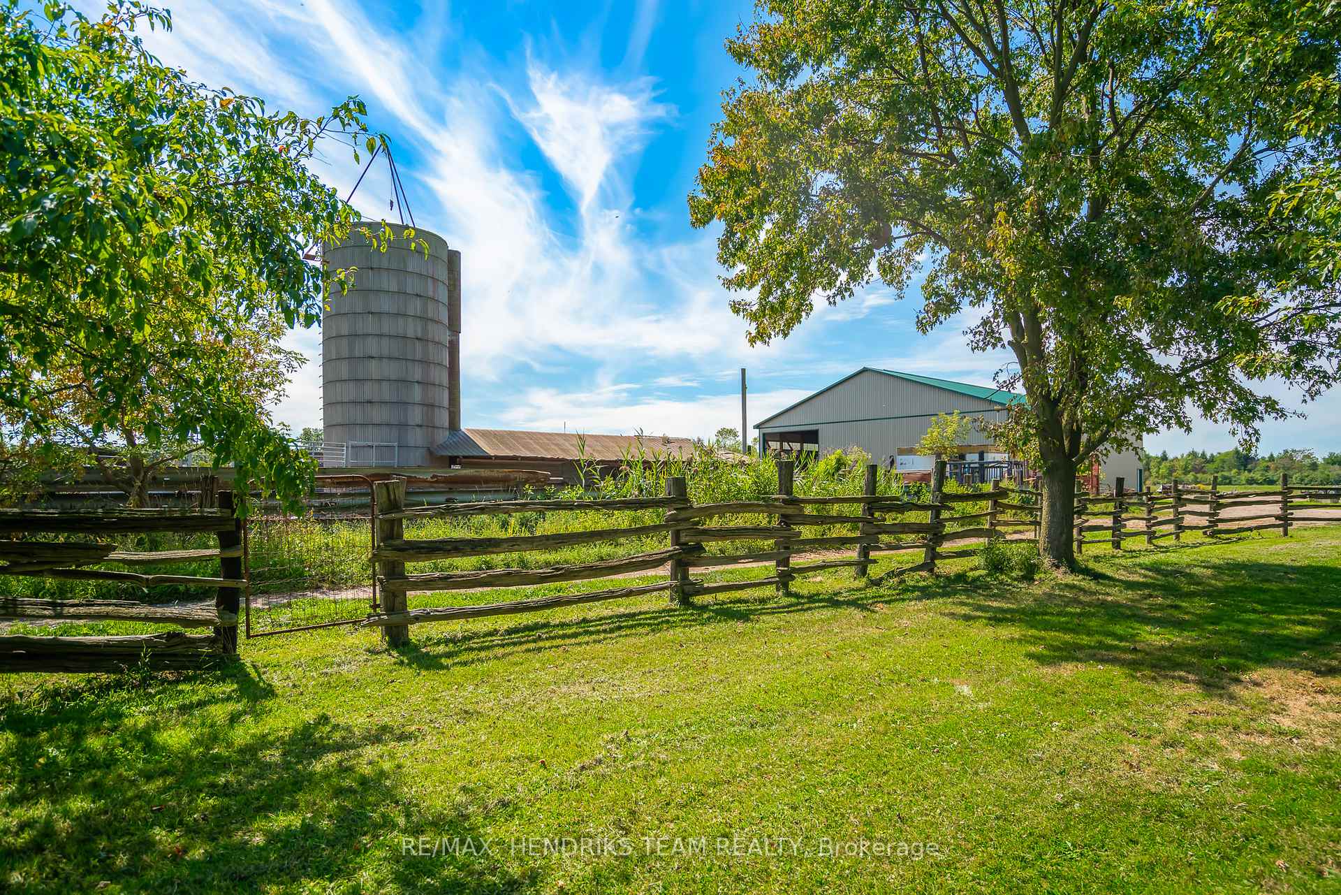 Photo 14 of 9850 Carl Road, Niagara Falls, Schisler — HOMEH