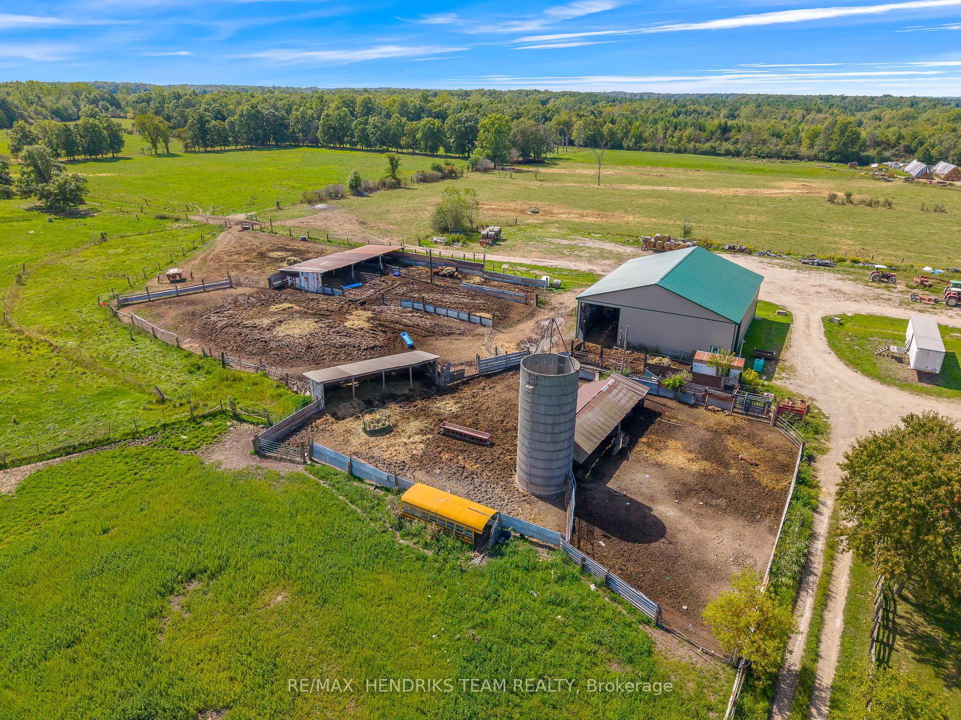 Photo 16 of 9850 Carl Road, Niagara Falls, Schisler — HOMEH