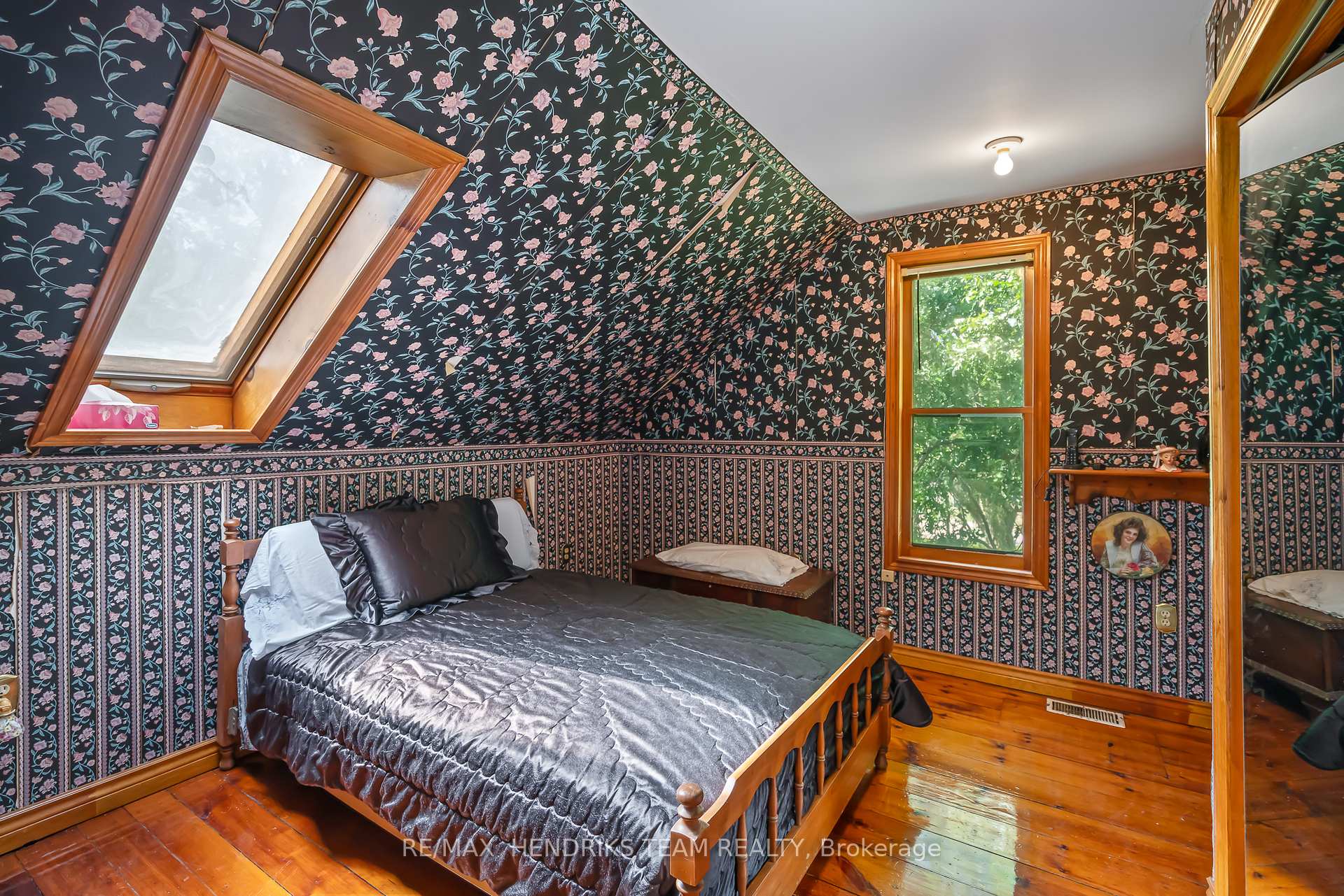 Photo 44 of 9850 Carl Road, Niagara Falls, Schisler — HOMEH