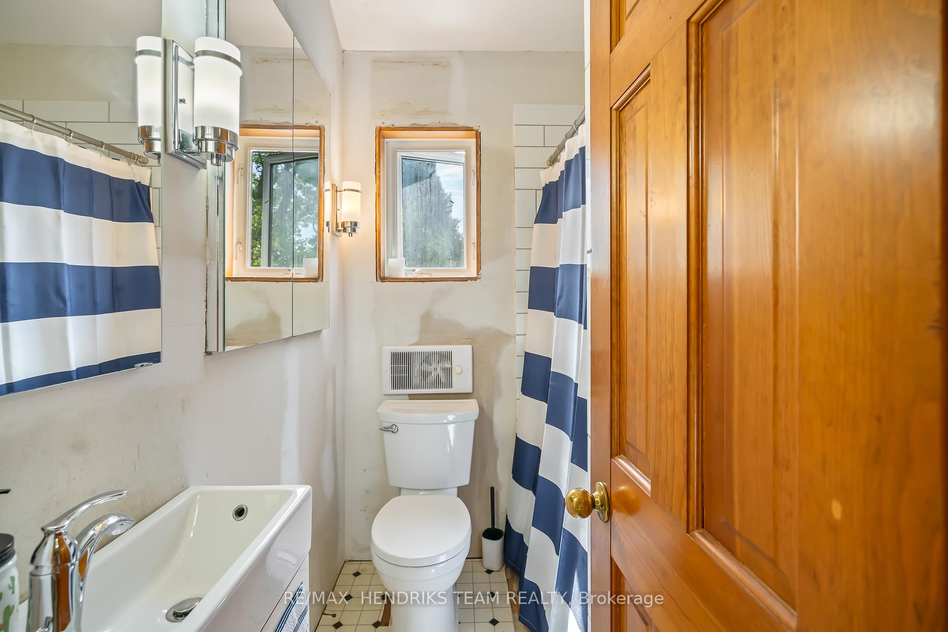 Photo 45 of 9850 Carl Road, Niagara Falls, Schisler — HOMEH
