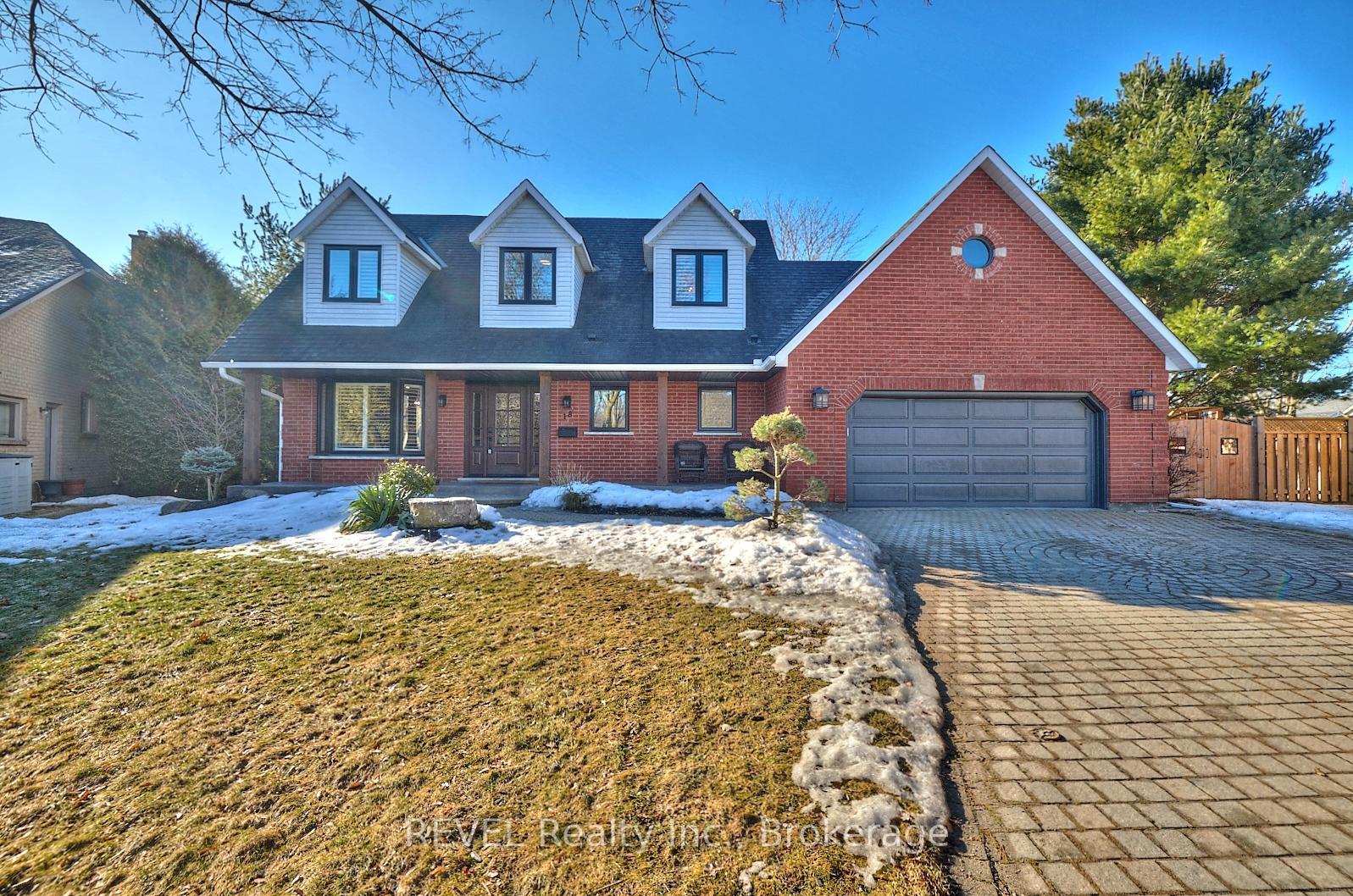 Photo 2 of 18 Brookfield Court, Pelham, Fonthill — HOMEH
