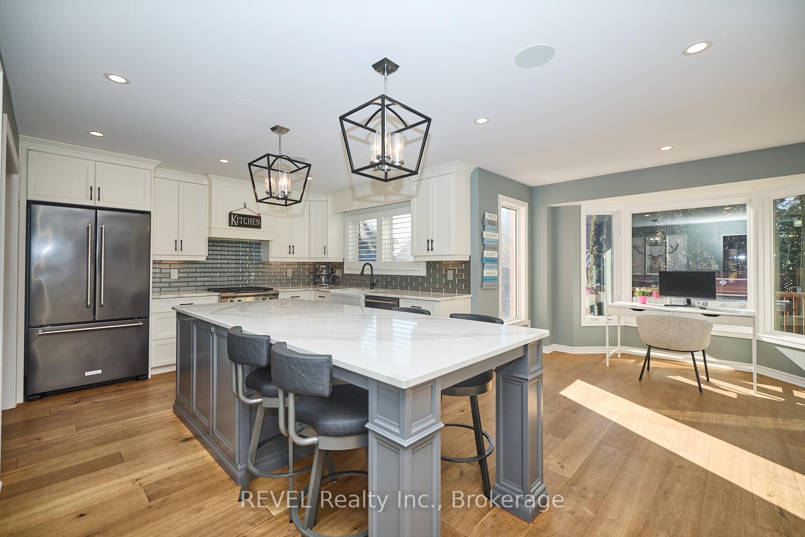 Photo 12 of 18 Brookfield Court, Pelham, Fonthill — HOMEH