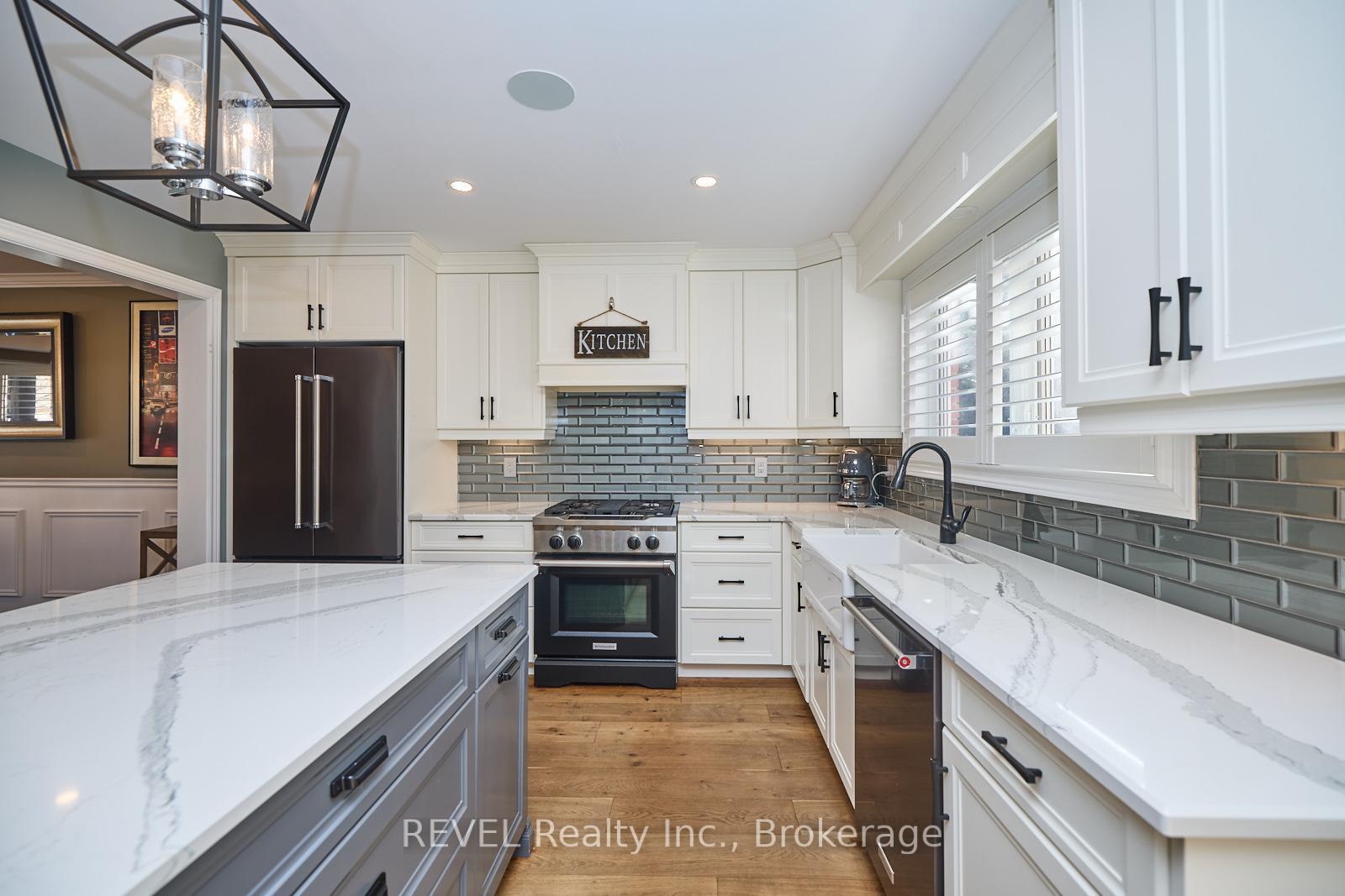 Photo 13 of 18 Brookfield Court, Pelham, Fonthill — HOMEH