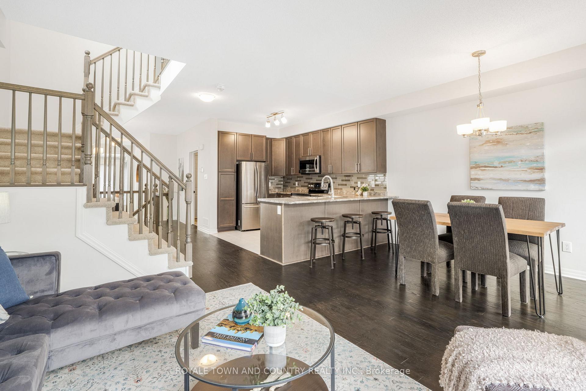 Photo 15 of 634 Spring Valley Drive, Ottawa, Mer Bleue/Bradley Estates/Anderson Park — HOMEH