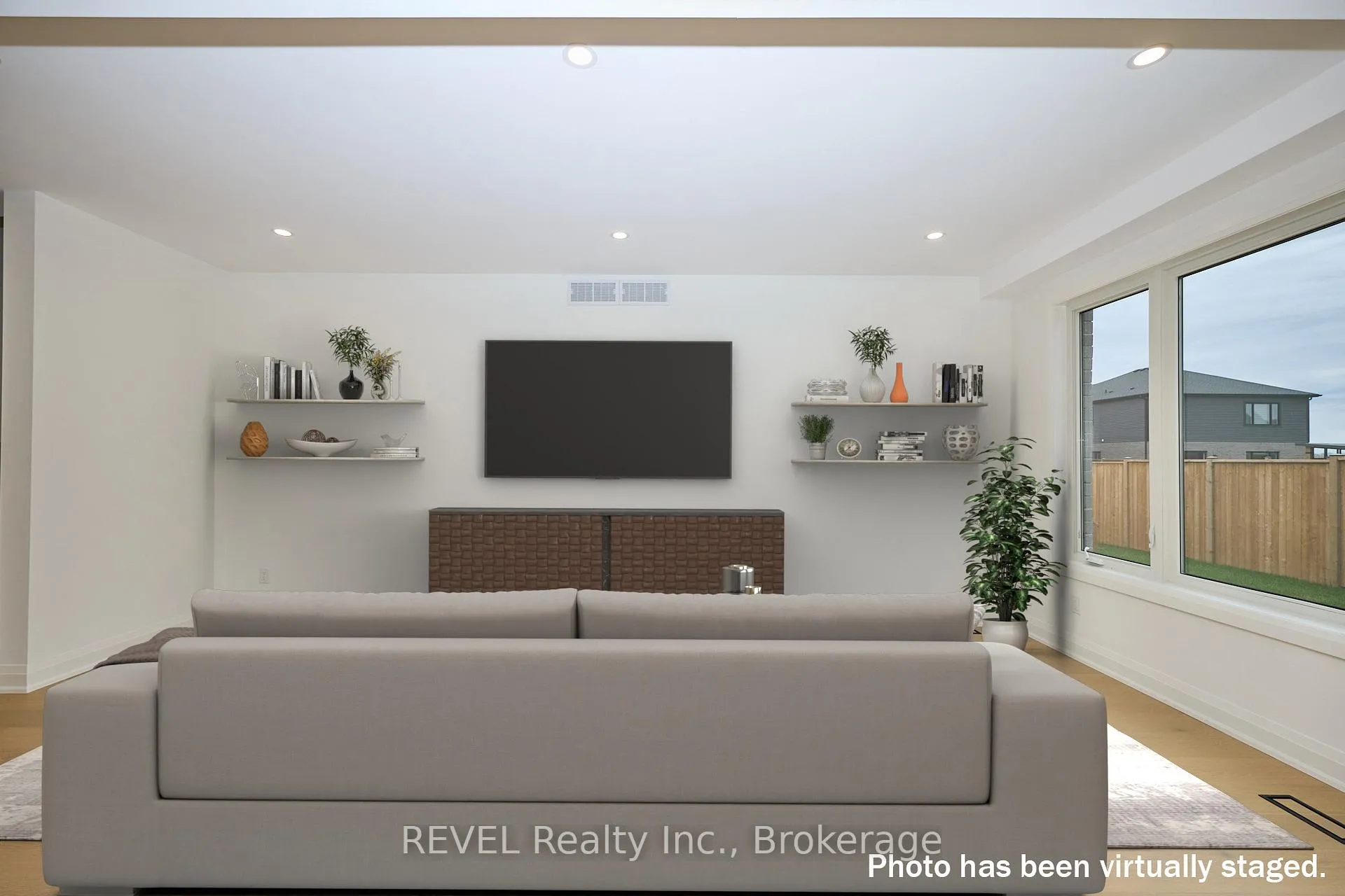 Photo 12 of 7437 Matteo Drive, Niagara Falls, Brown — HOMEH