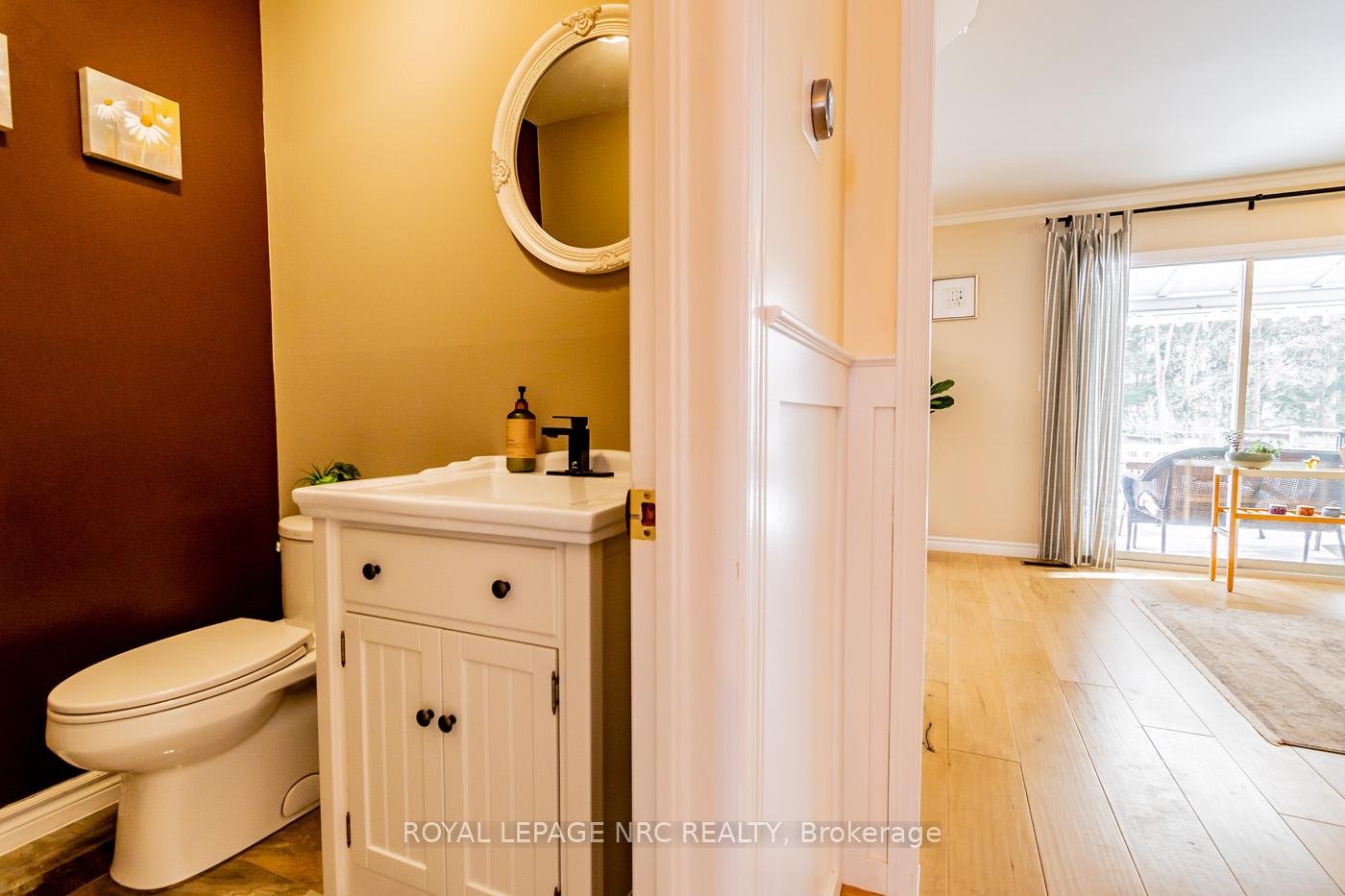 Photo 4 of 51 Spruceside Crescent, Pelham, Fonthill — HOMEH