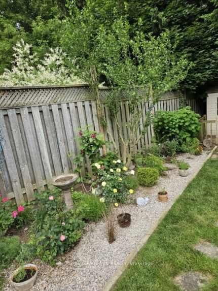 Photo 36 of 51 Spruceside Crescent, Pelham, Fonthill — HOMEH