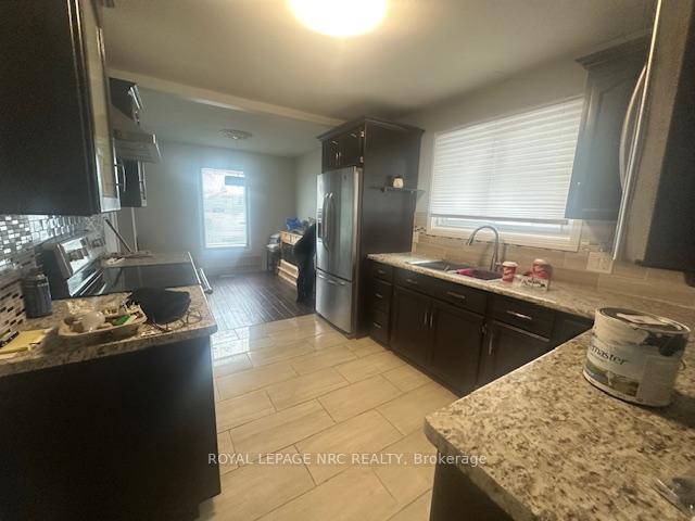 Photo 2 of 6645 Winston Street, Niagara Falls, Arad/Fallsview — HOMEH