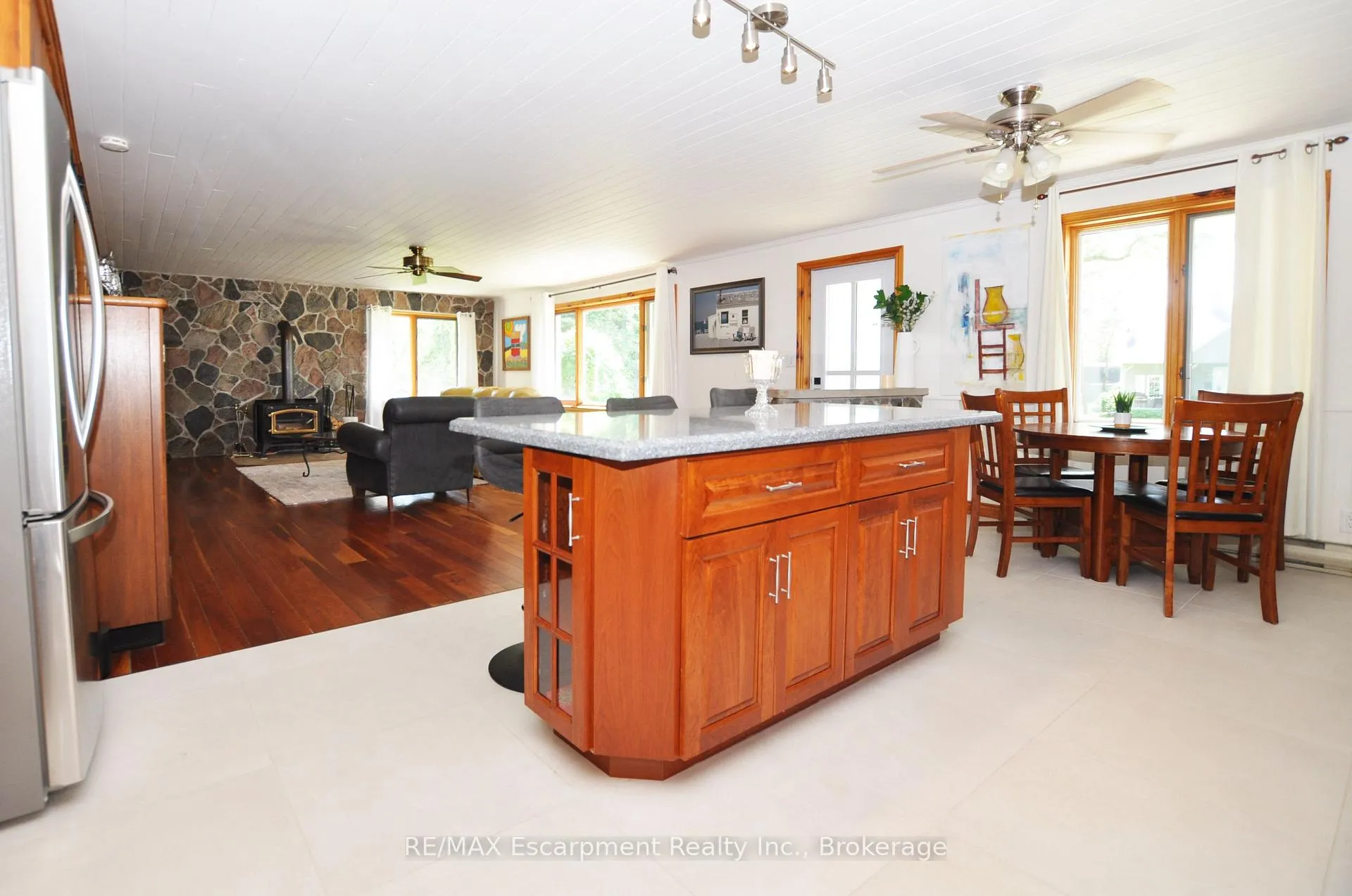 Photo 6 of 3 Howey Avenue, Norfolk, Long Point — HOMEH