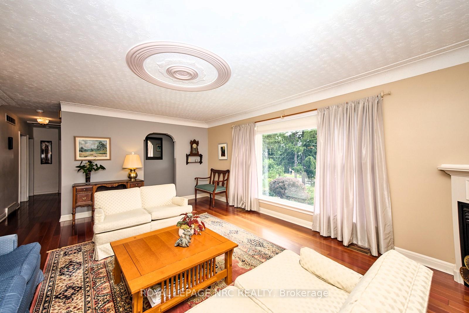 Photo 9 of 1340 Pelham Street, Pelham, Fonthill — HOMEH