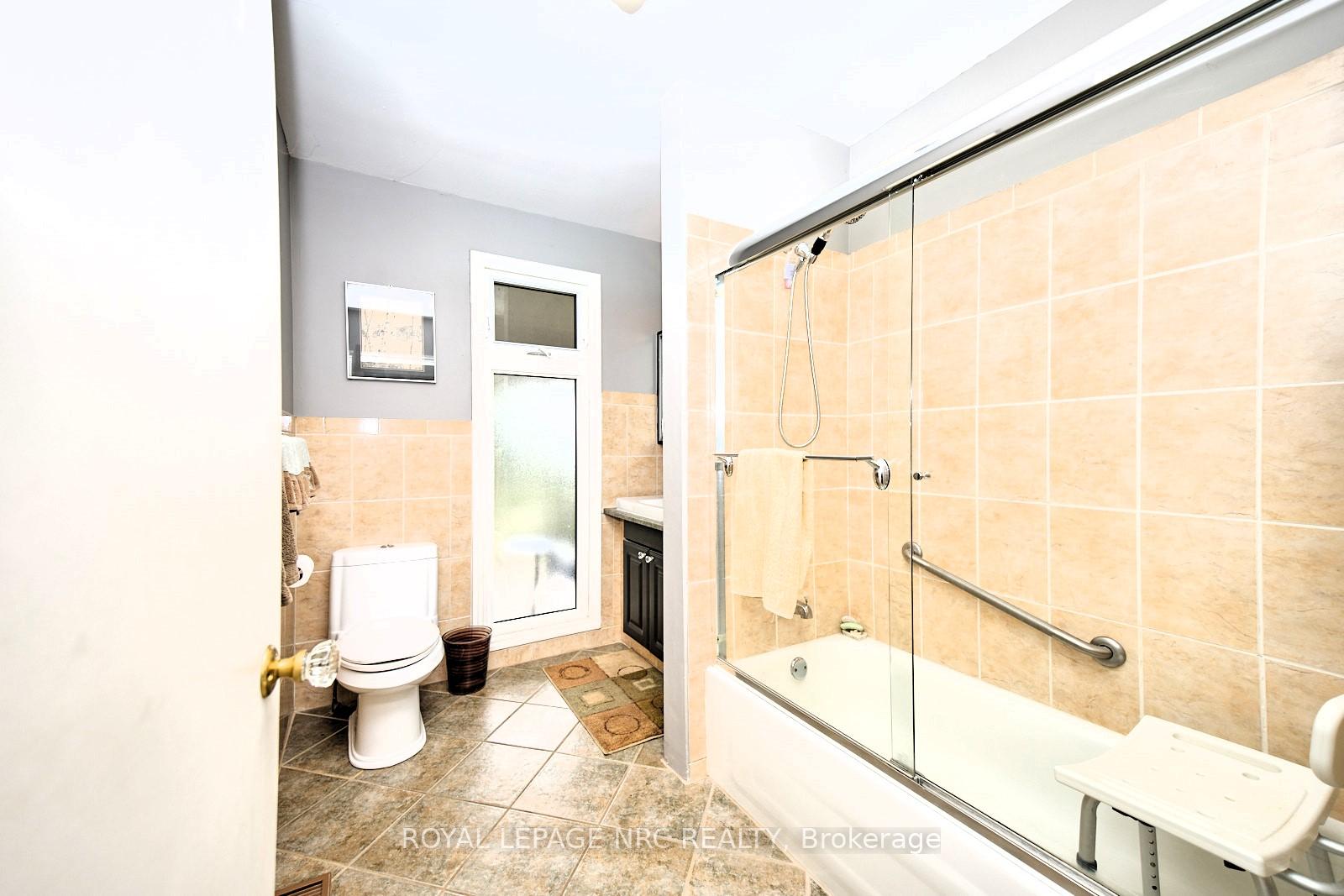 Photo 11 of 1340 Pelham Street, Pelham, Fonthill — HOMEH