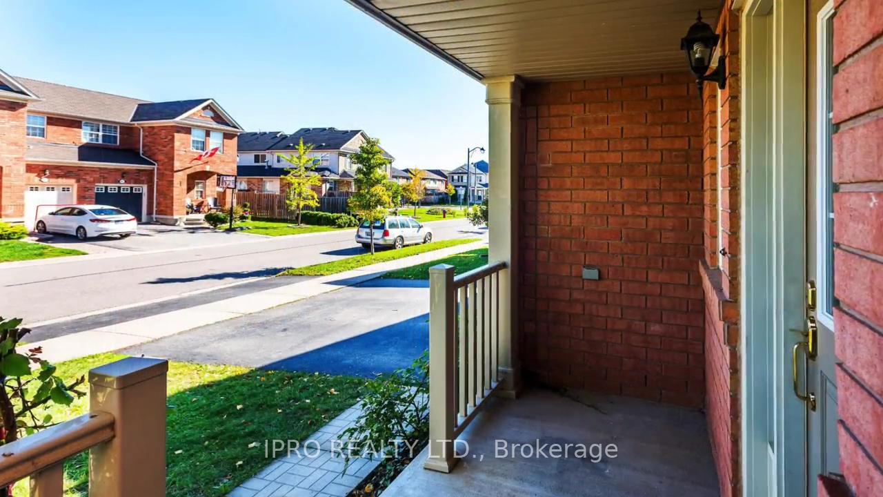 Photo 2 of 812 Stark Circle, Milton, Beaty — HOMEH
