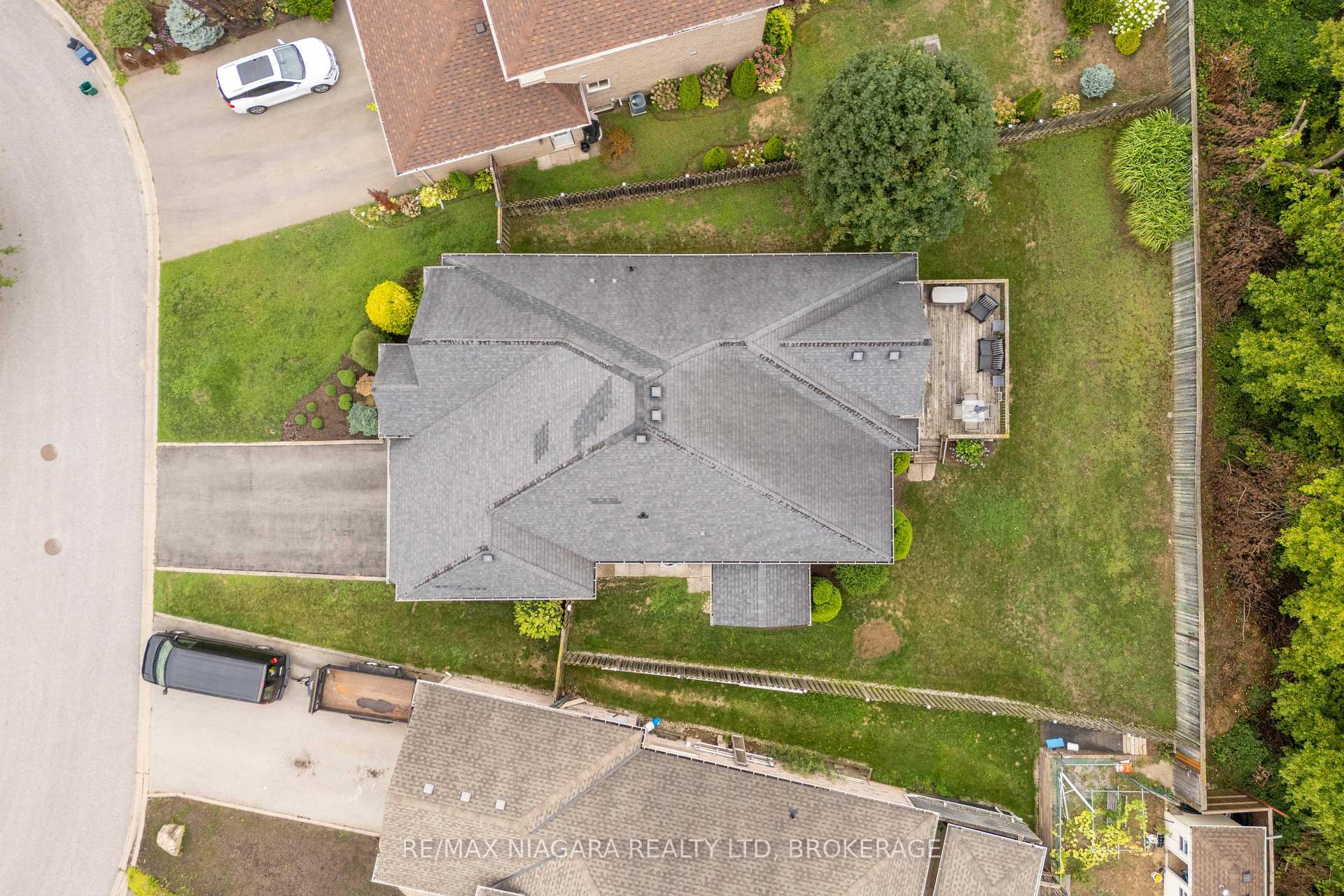Photo 30 of 2501 Claude Avenue, Niagara Falls, Church's Lane — HOMEH