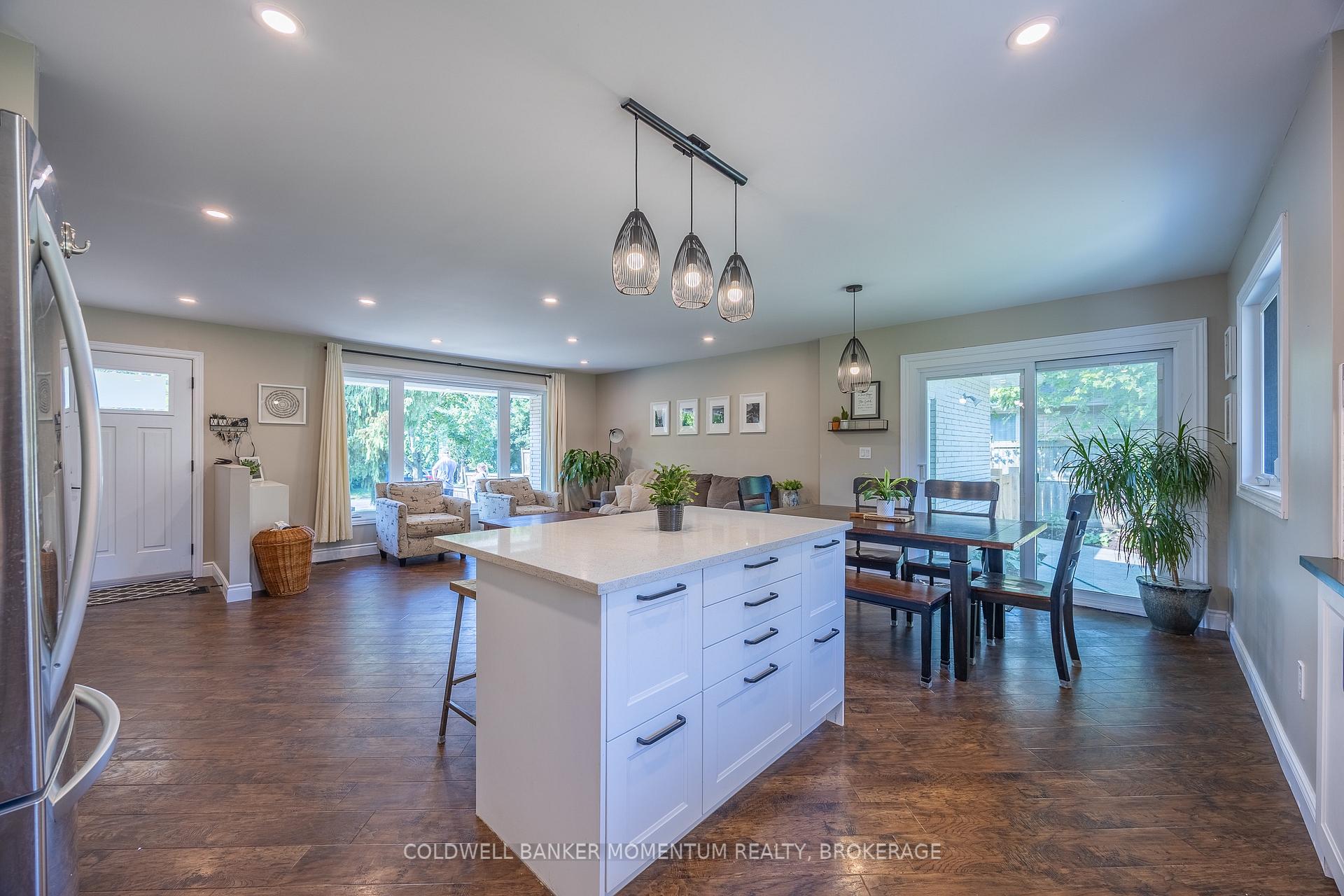 Photo 13 of 30 Ashton Drive, Norfolk, Simcoe — HOMEH