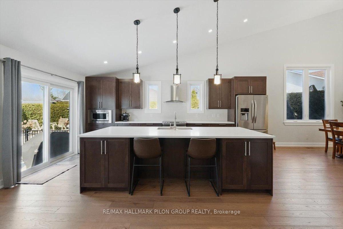 Photo 4 of 6155 Castle Pines Way, Ottawa, Chapel Hill South - Orleans Village — HOMEH