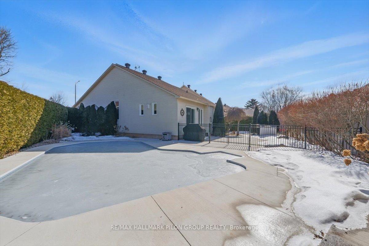 Photo 31 of 6155 Castle Pines Way, Ottawa, Chapel Hill South - Orleans Village — HOMEH