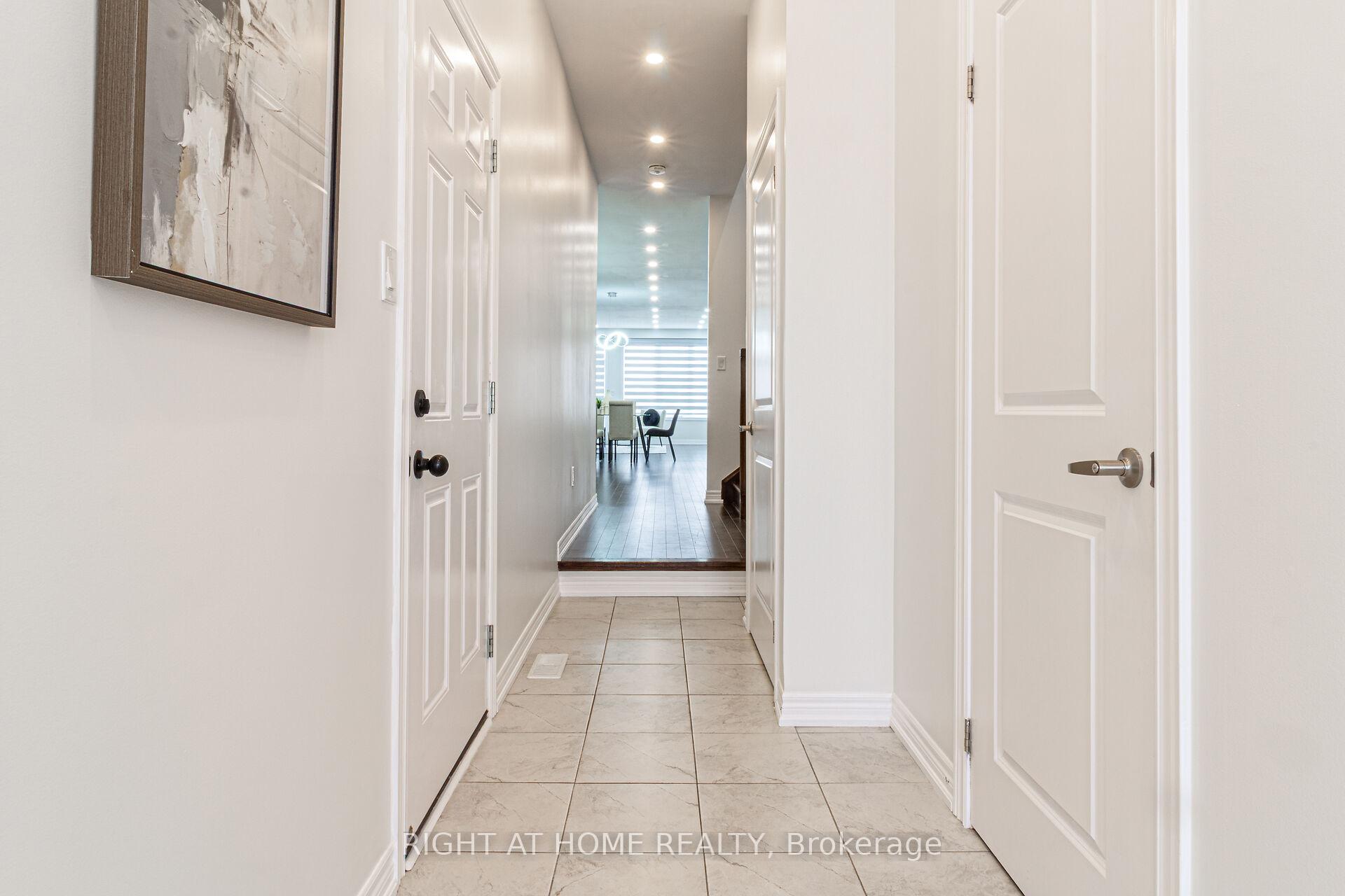 Photo 4 of 1406 Farmstead Drive, Milton, Ford — HOMEH