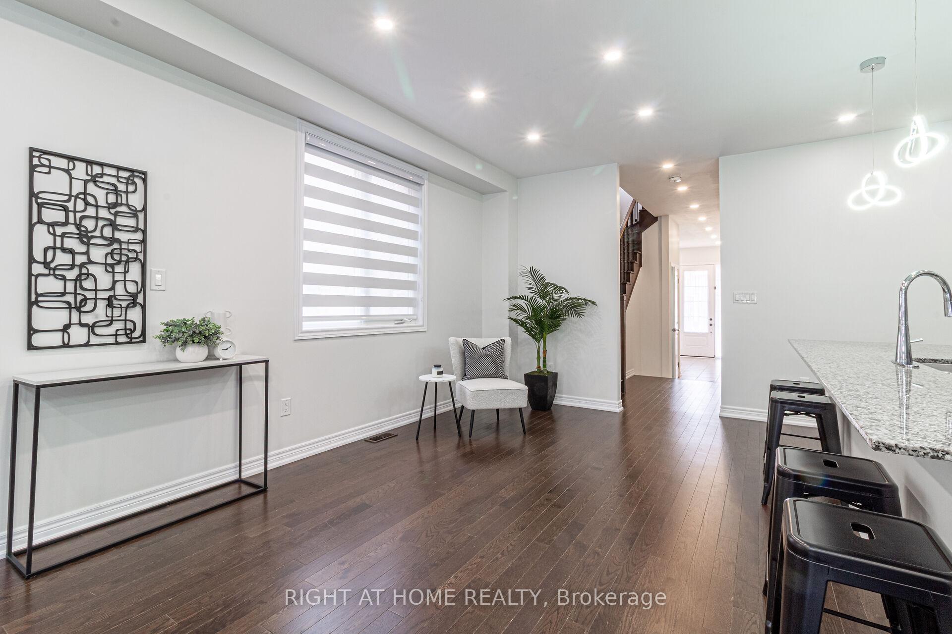 Photo 13 of 1406 Farmstead Drive, Milton, Ford — HOMEH
