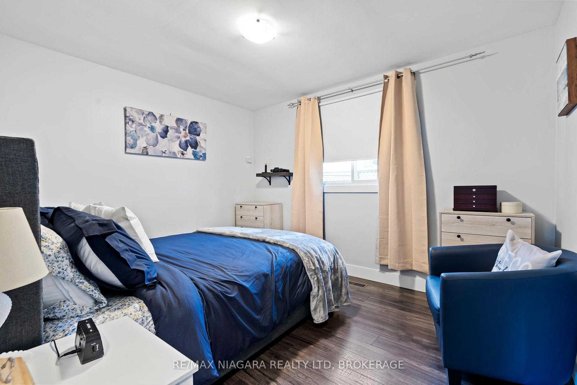 Photo 8 of 4982 Epsom Court, Niagara Falls, Ascot — HOMEH