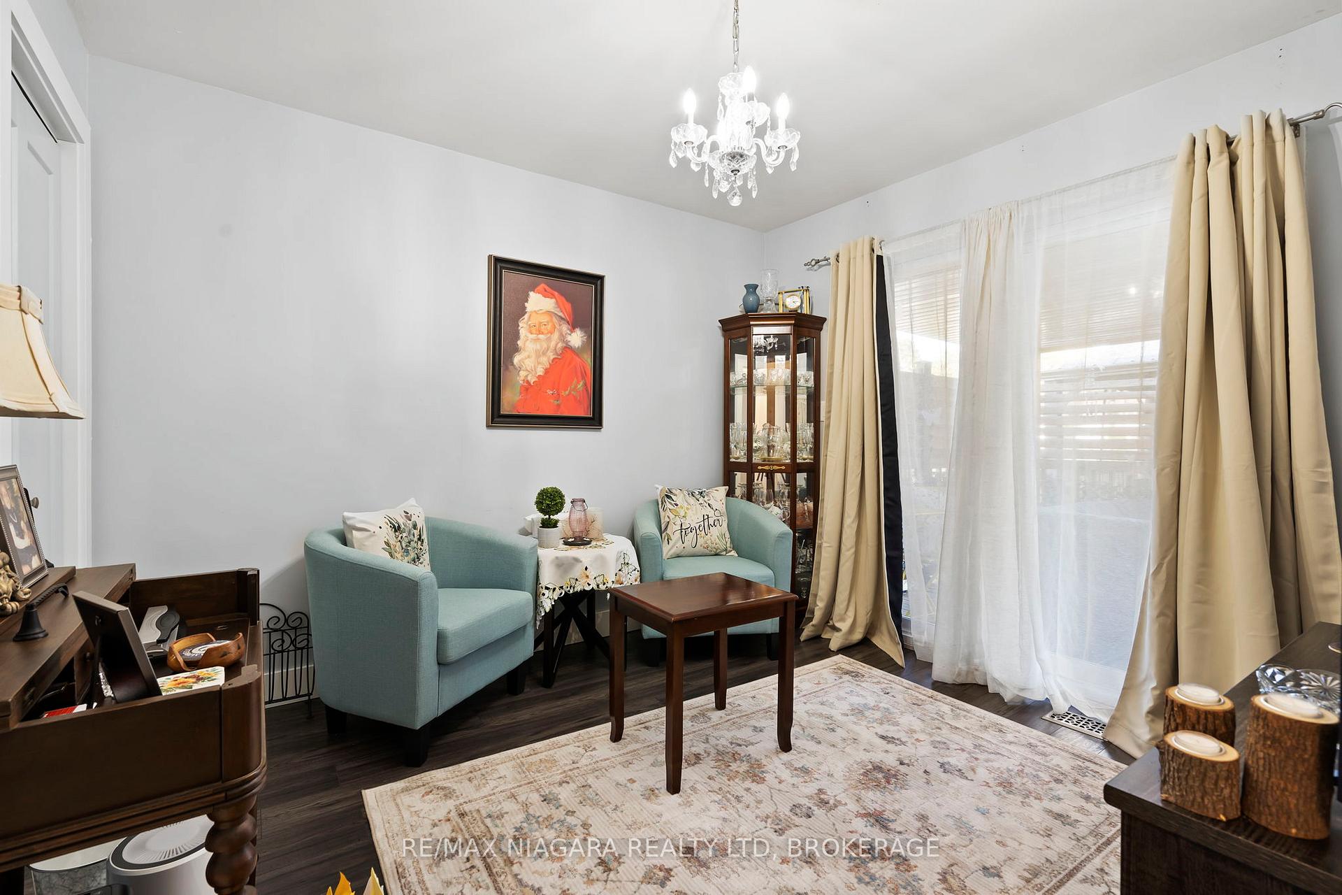 Photo 11 of 4982 Epsom Court, Niagara Falls, Ascot — HOMEH