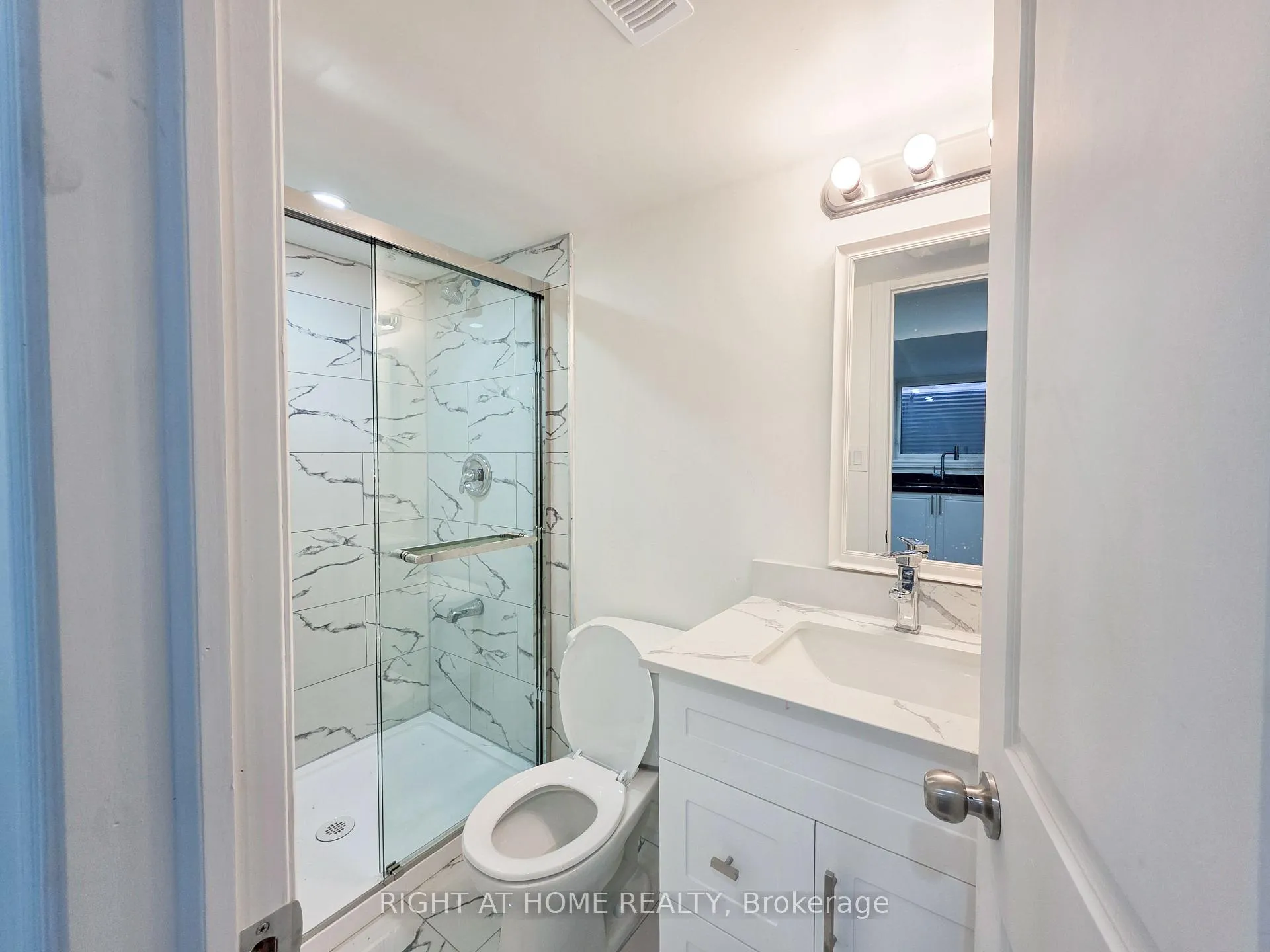 Photo 13 of Unit Lower, 948 Broadway Boulevard, Peterborough, Northcrest Ward 5 — HOMEH