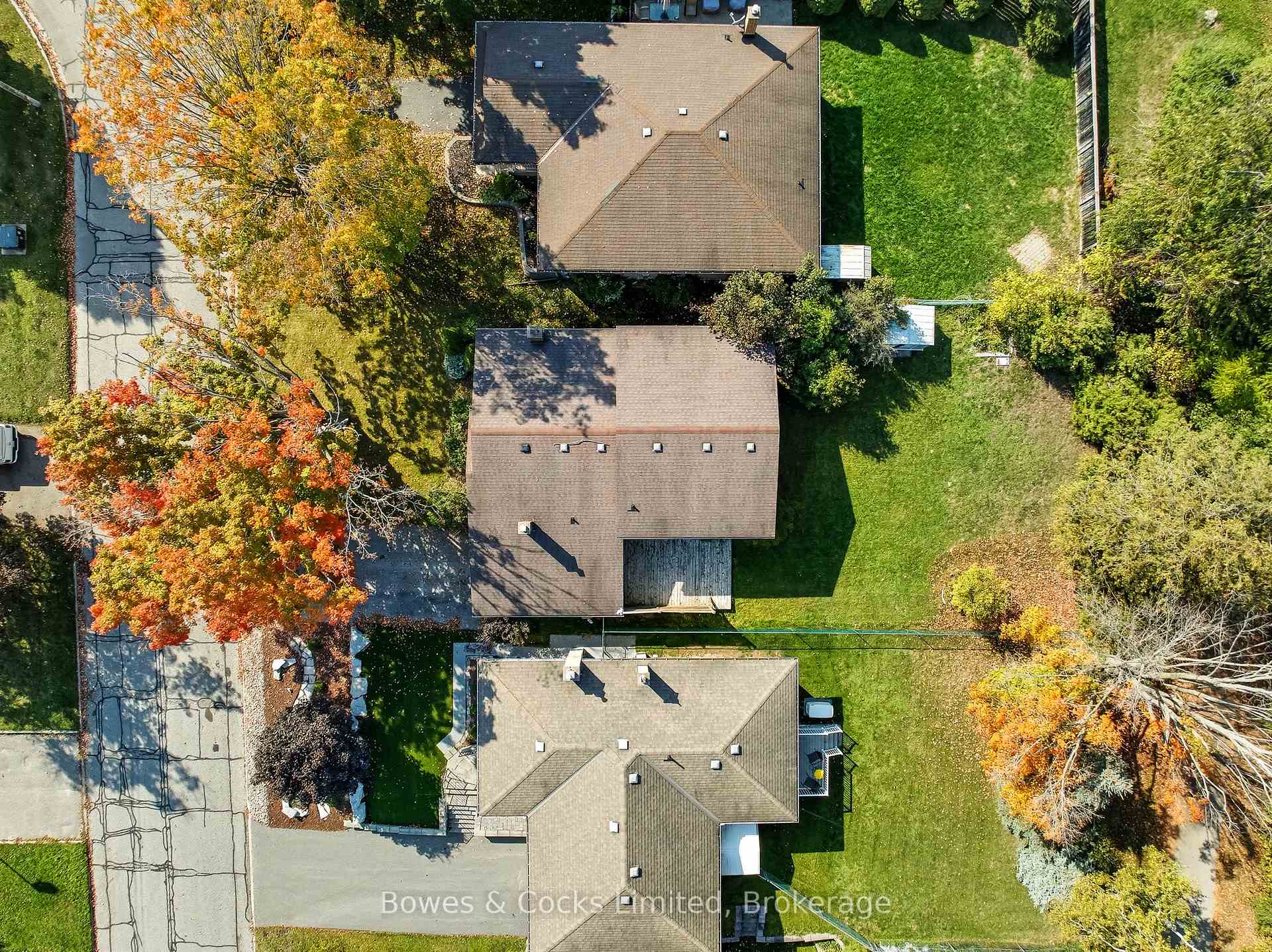 Photo 2 of 540 Montcalm Drive, Peterborough, Northcrest Ward 5 — HOMEH