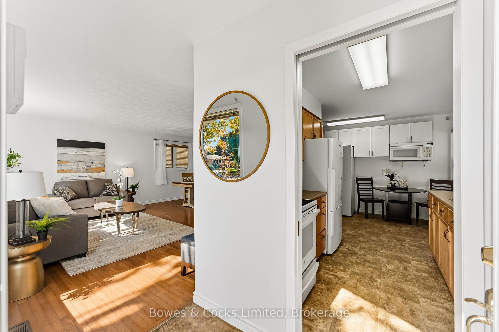 Photo 4 of 540 Montcalm Drive, Peterborough, Northcrest Ward 5 — HOMEH