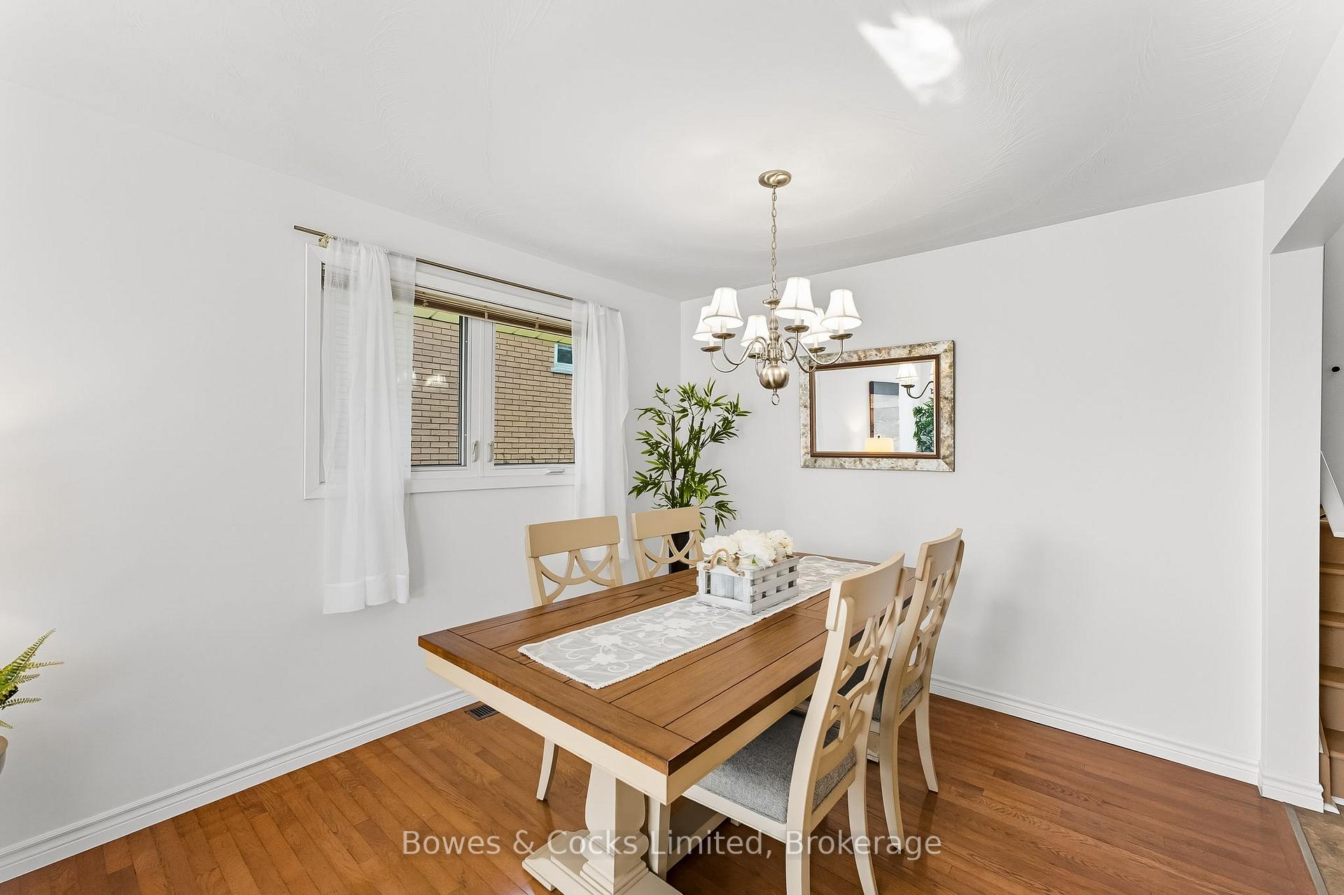 Photo 9 of 540 Montcalm Drive, Peterborough, Northcrest Ward 5 — HOMEH