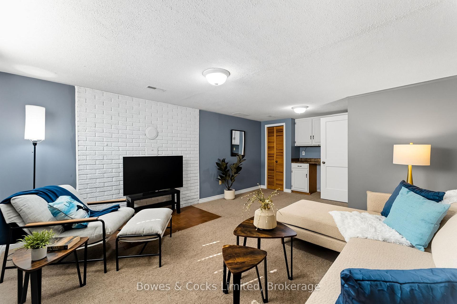 Photo 31 of 540 Montcalm Drive, Peterborough, Northcrest Ward 5 — HOMEH