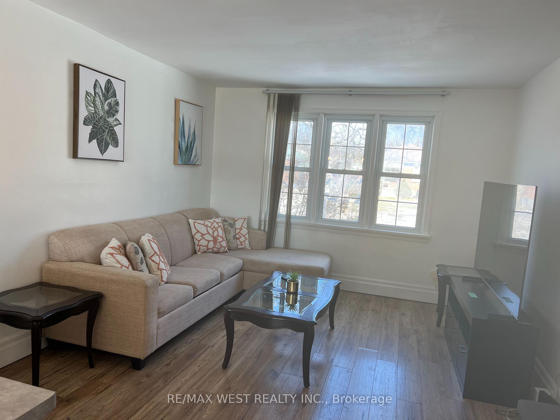 Photo 5 of 6310 Corwin Crescent, Niagara Falls, Dorchester — HOMEH