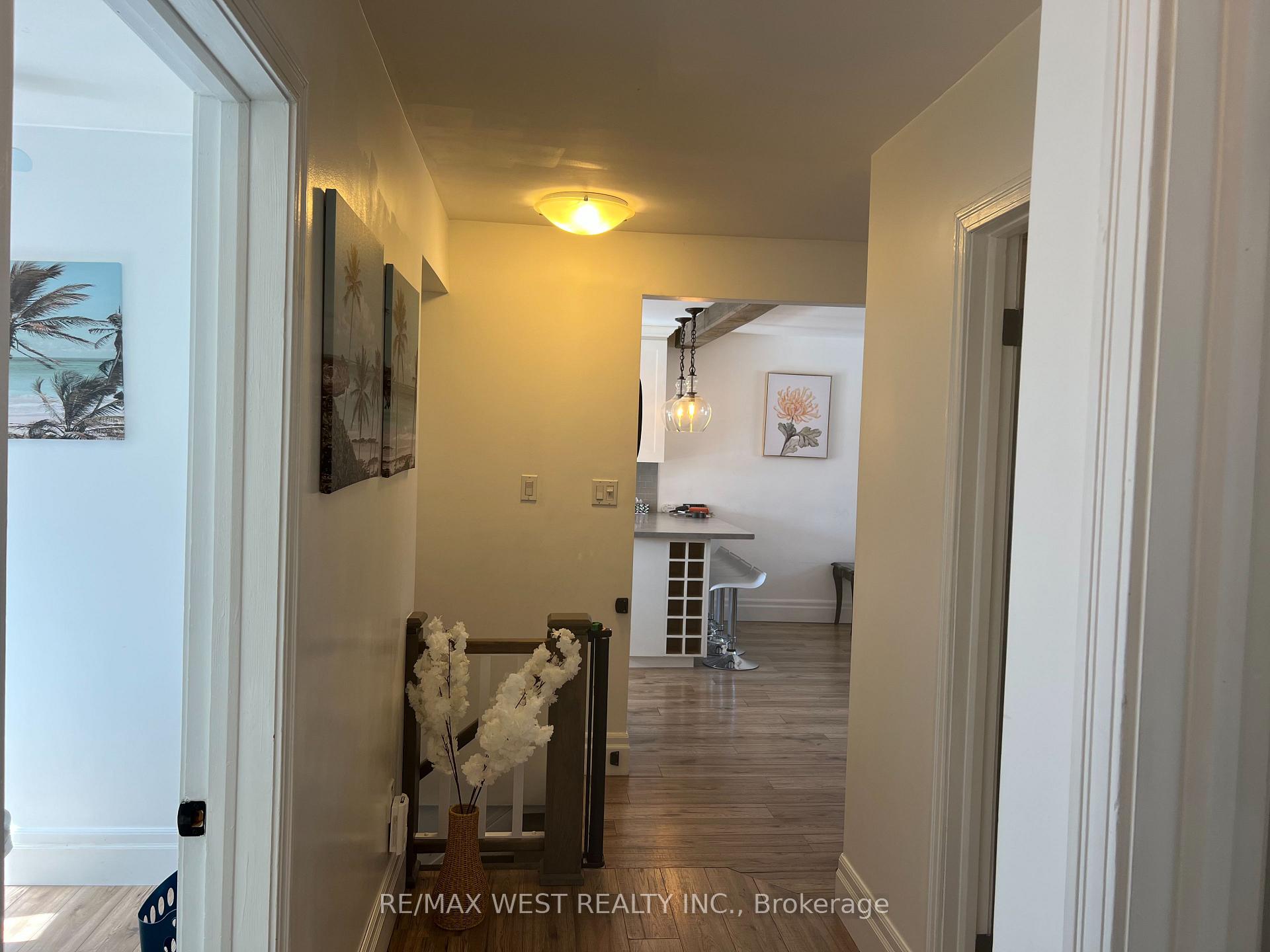 Photo 6 of 6310 Corwin Crescent, Niagara Falls, Dorchester — HOMEH