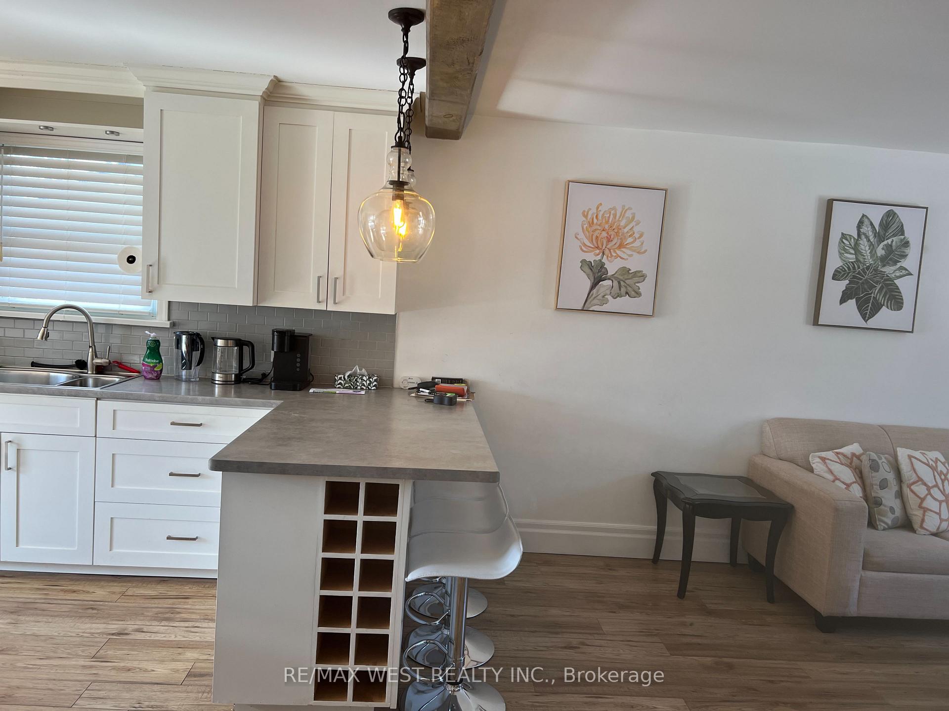 Photo 8 of 6310 Corwin Crescent, Niagara Falls, Dorchester — HOMEH
