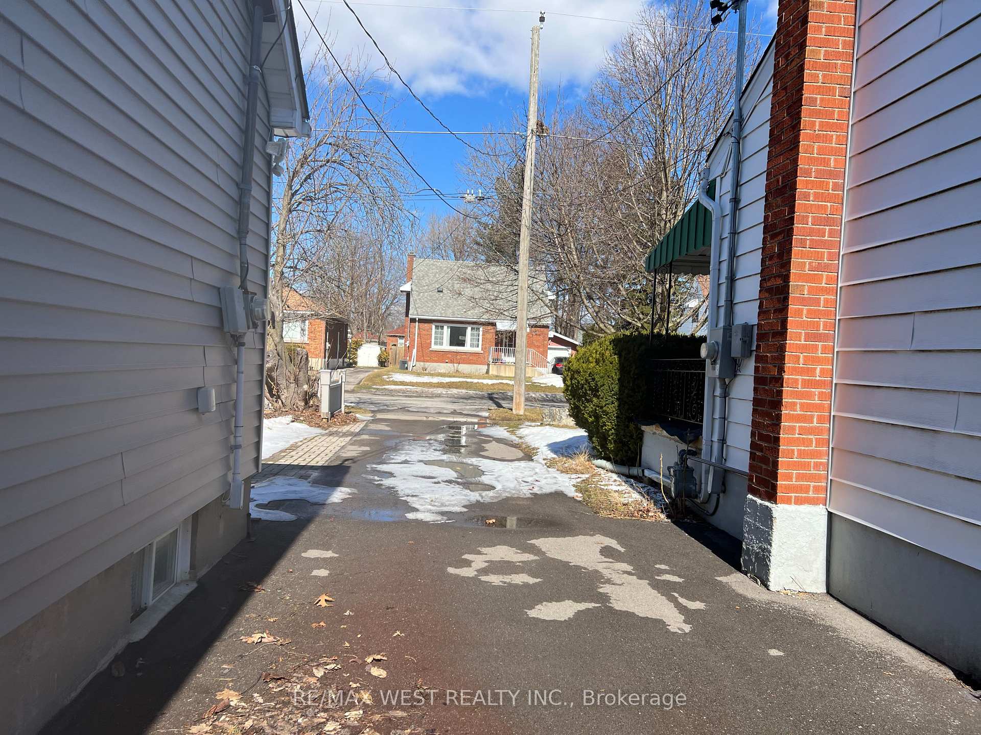 Photo 24 of 6310 Corwin Crescent, Niagara Falls, Dorchester — HOMEH