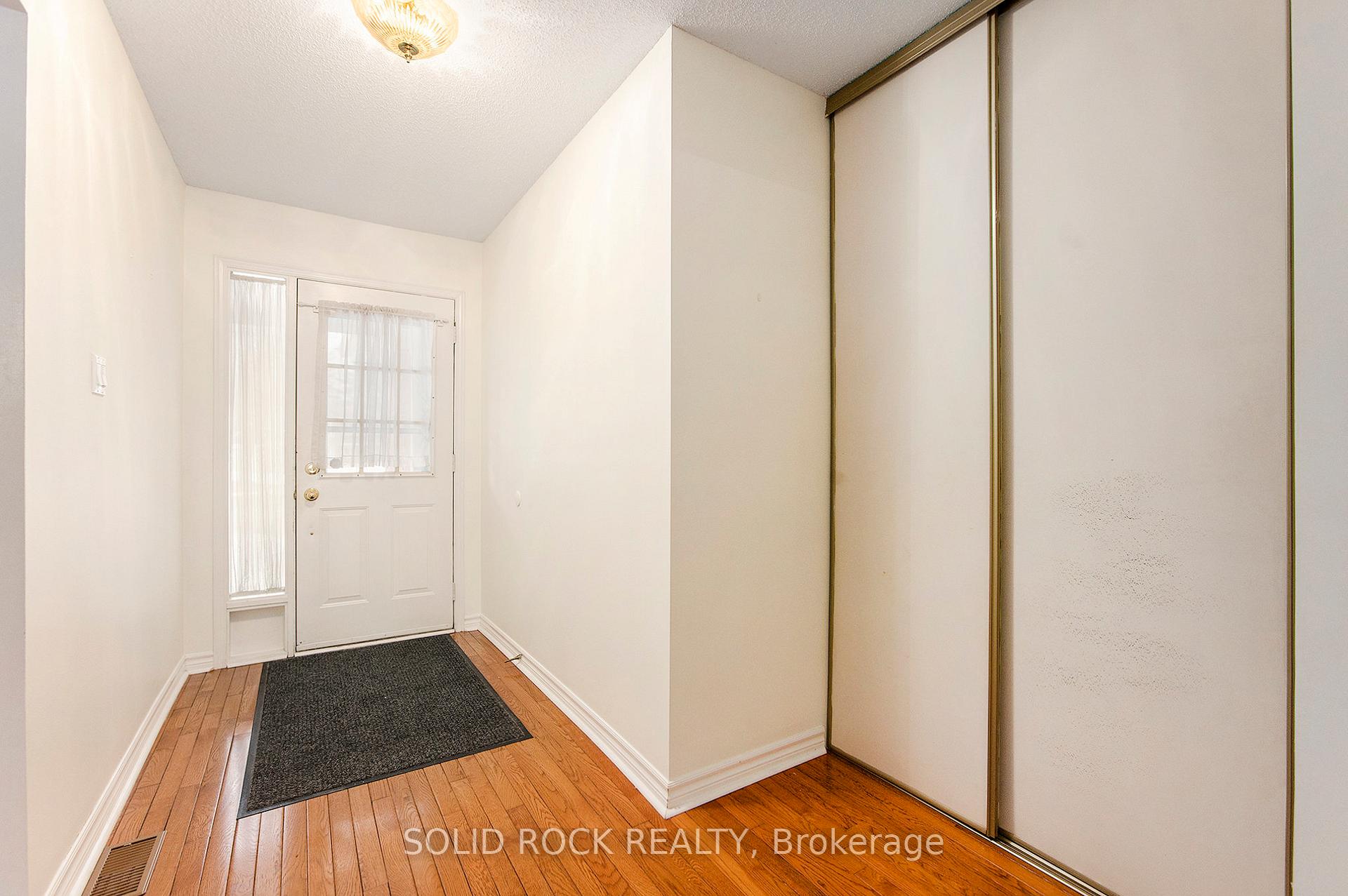 Photo 3 of 1713 Silver Bark Avenue, Ottawa, Orleans/Sunridge — HOMEH
