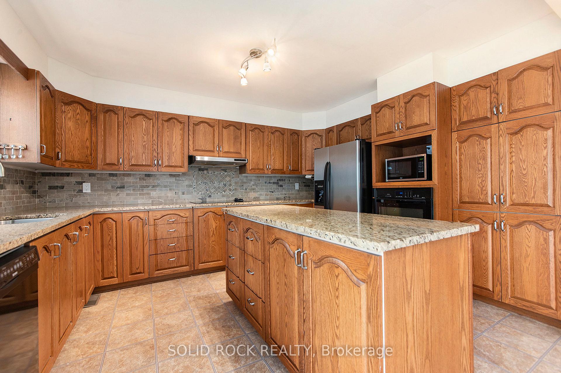 Photo 15 of 1713 Silver Bark Avenue, Ottawa, Orleans/Sunridge — HOMEH