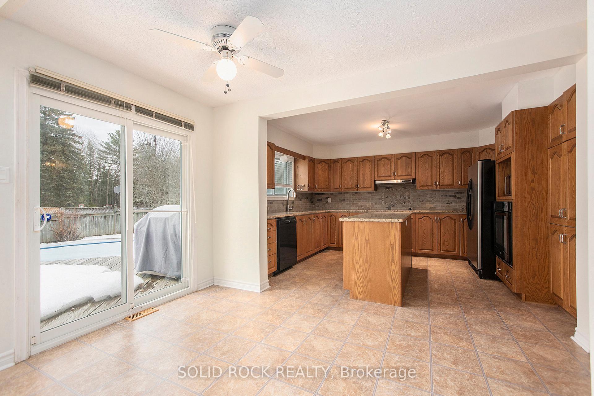 Photo 17 of 1713 Silver Bark Avenue, Ottawa, Orleans/Sunridge — HOMEH