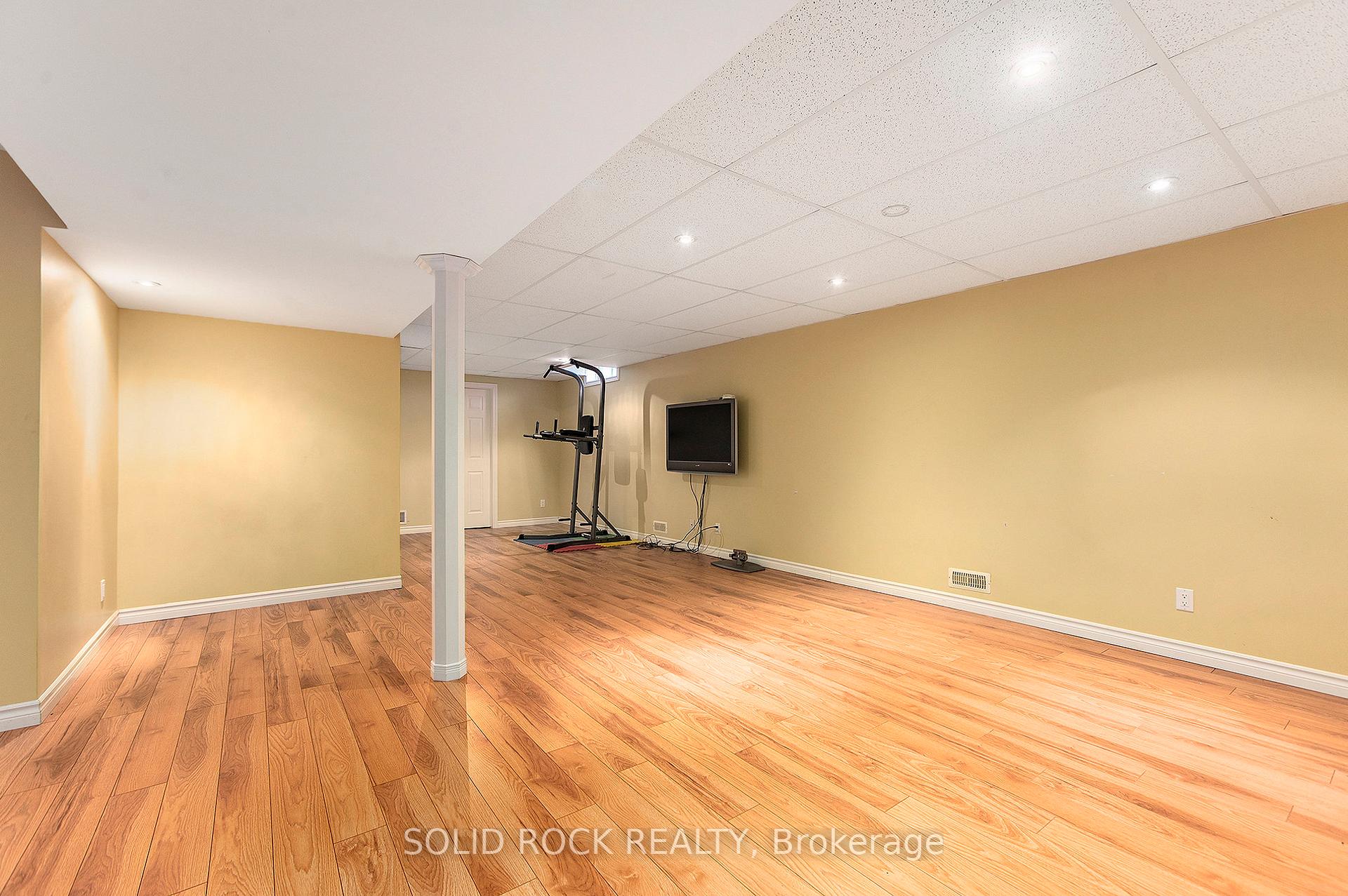 Photo 36 of 1713 Silver Bark Avenue, Ottawa, Orleans/Sunridge — HOMEH