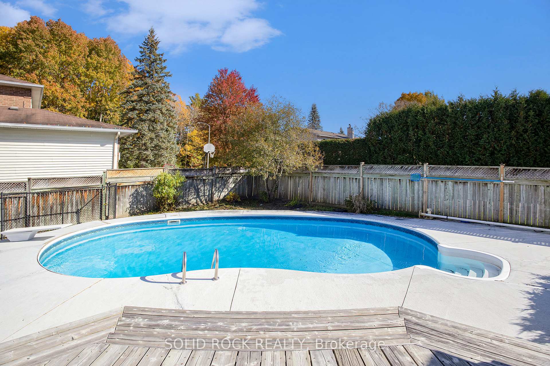Photo 41 of 1713 Silver Bark Avenue, Ottawa, Orleans/Sunridge — HOMEH