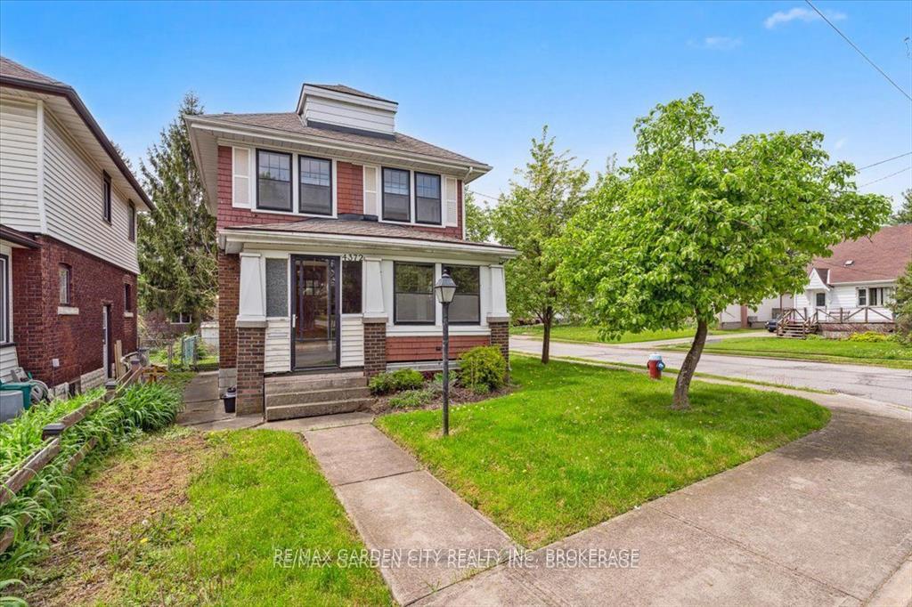 Front of 4372 Seneca Street