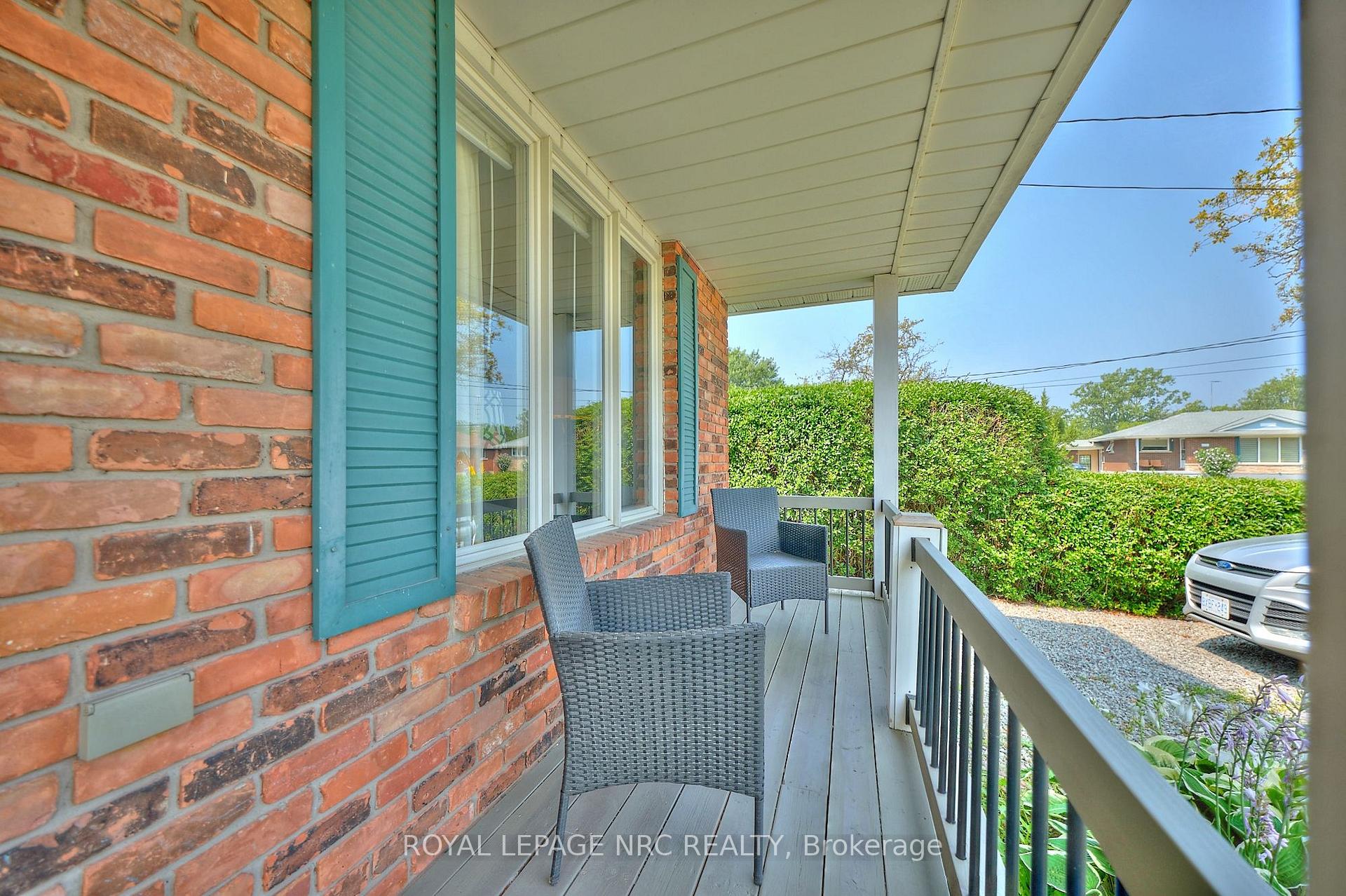 Photo 3 of 7140 Ann Street, Niagara Falls, Arad/Fallsview — HOMEH