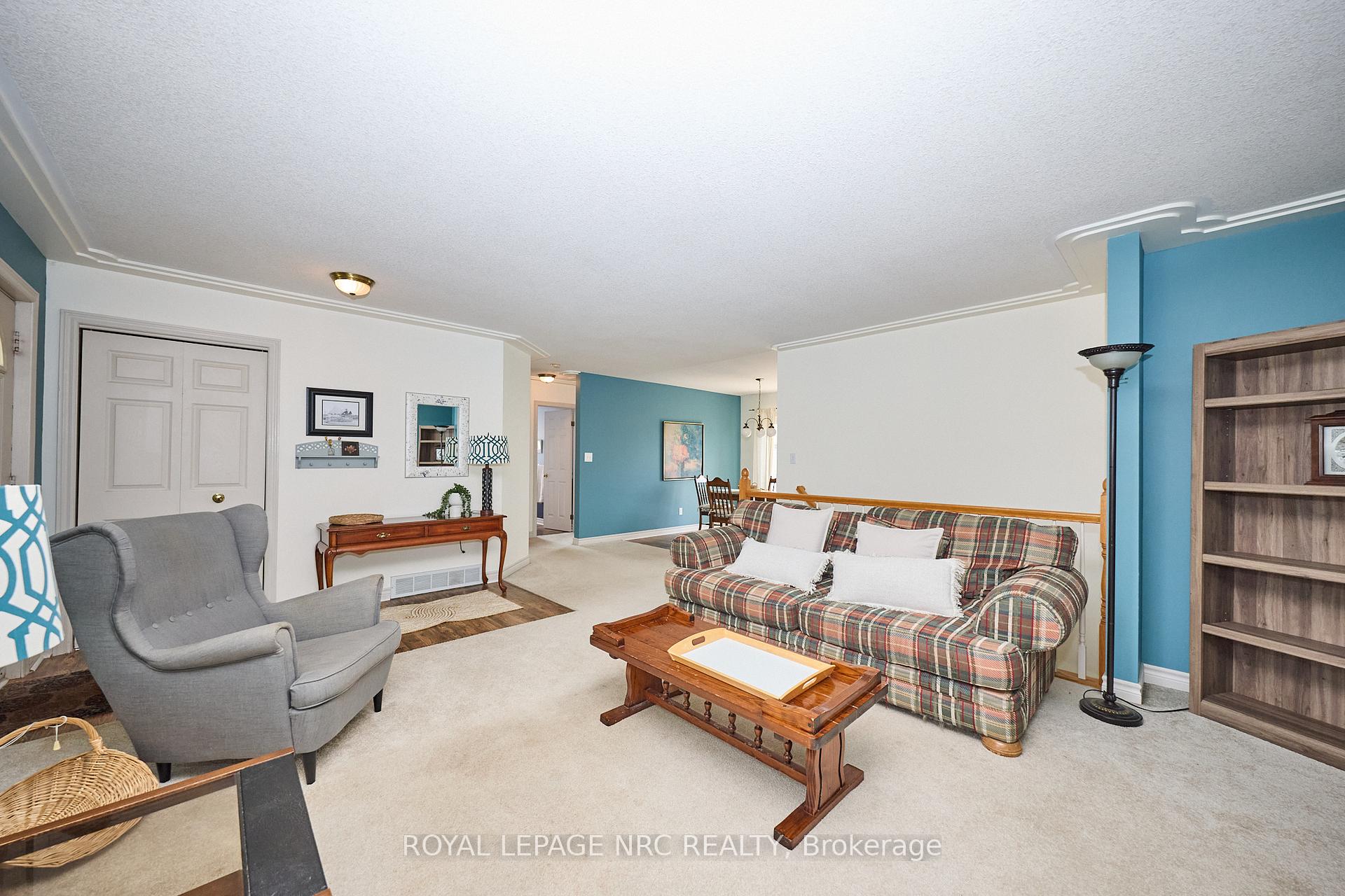 Photo 9 of 7140 Ann Street, Niagara Falls, Arad/Fallsview — HOMEH