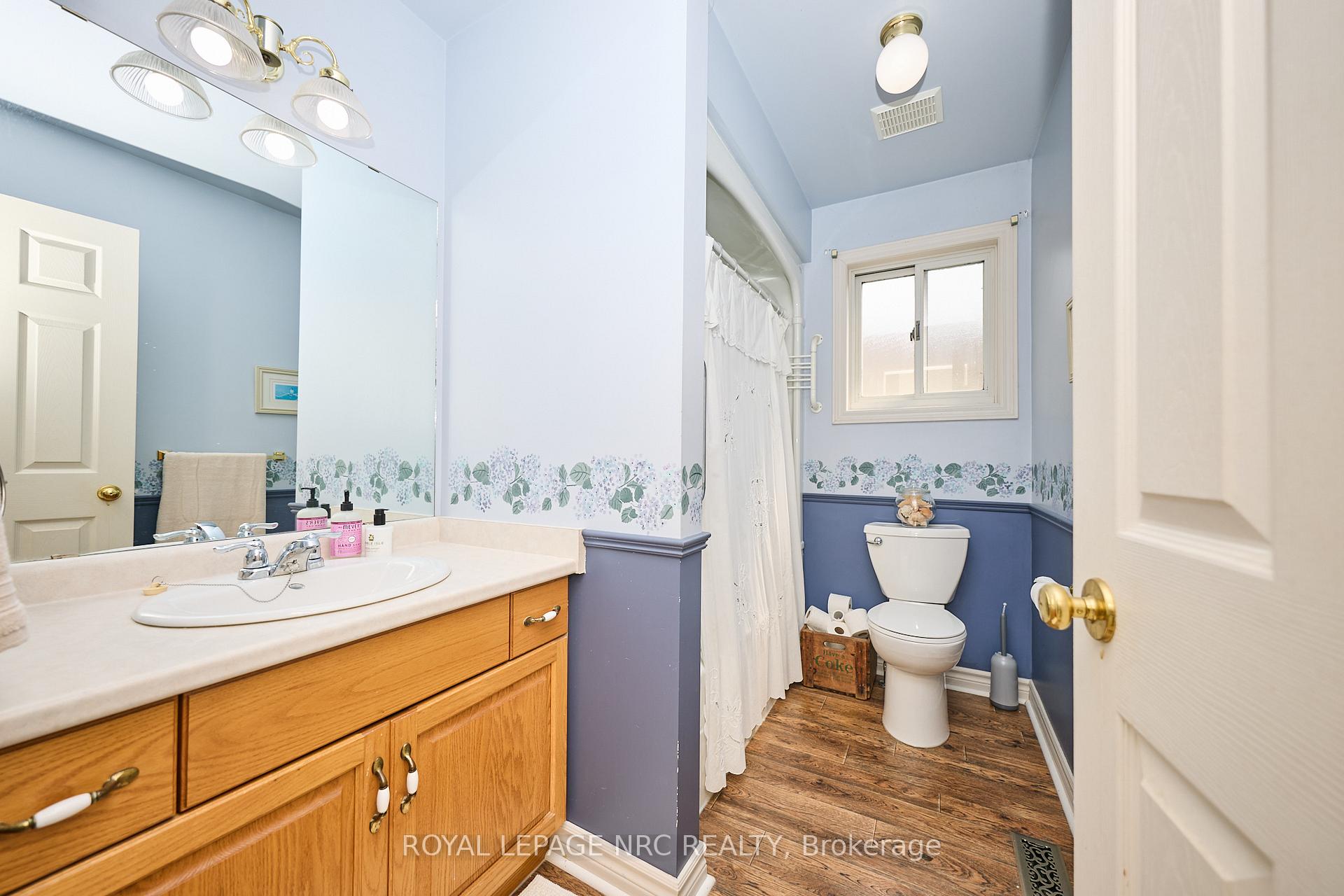 Photo 17 of 7140 Ann Street, Niagara Falls, Arad/Fallsview — HOMEH