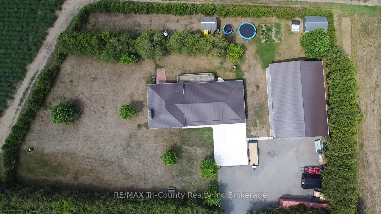 Photo 5 of 305 Norfolk County 28 Road, Norfolk, Rural Houghton — HOMEH