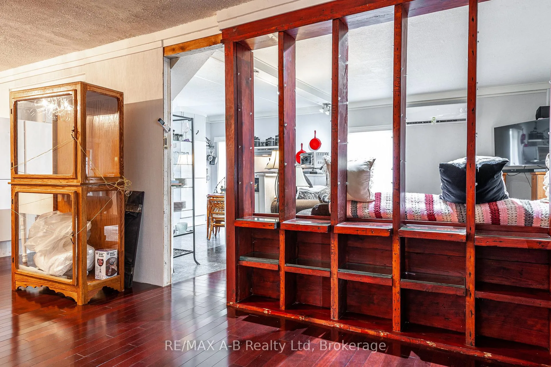 Photo 16 of 5380 Perth Line 8, Perth South, Blanshard — HOMEH