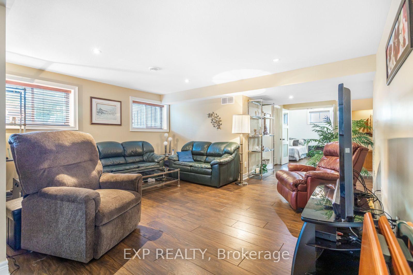 Photo 4 of 20 Martha Court, Pelham, Fenwick — HOMEH